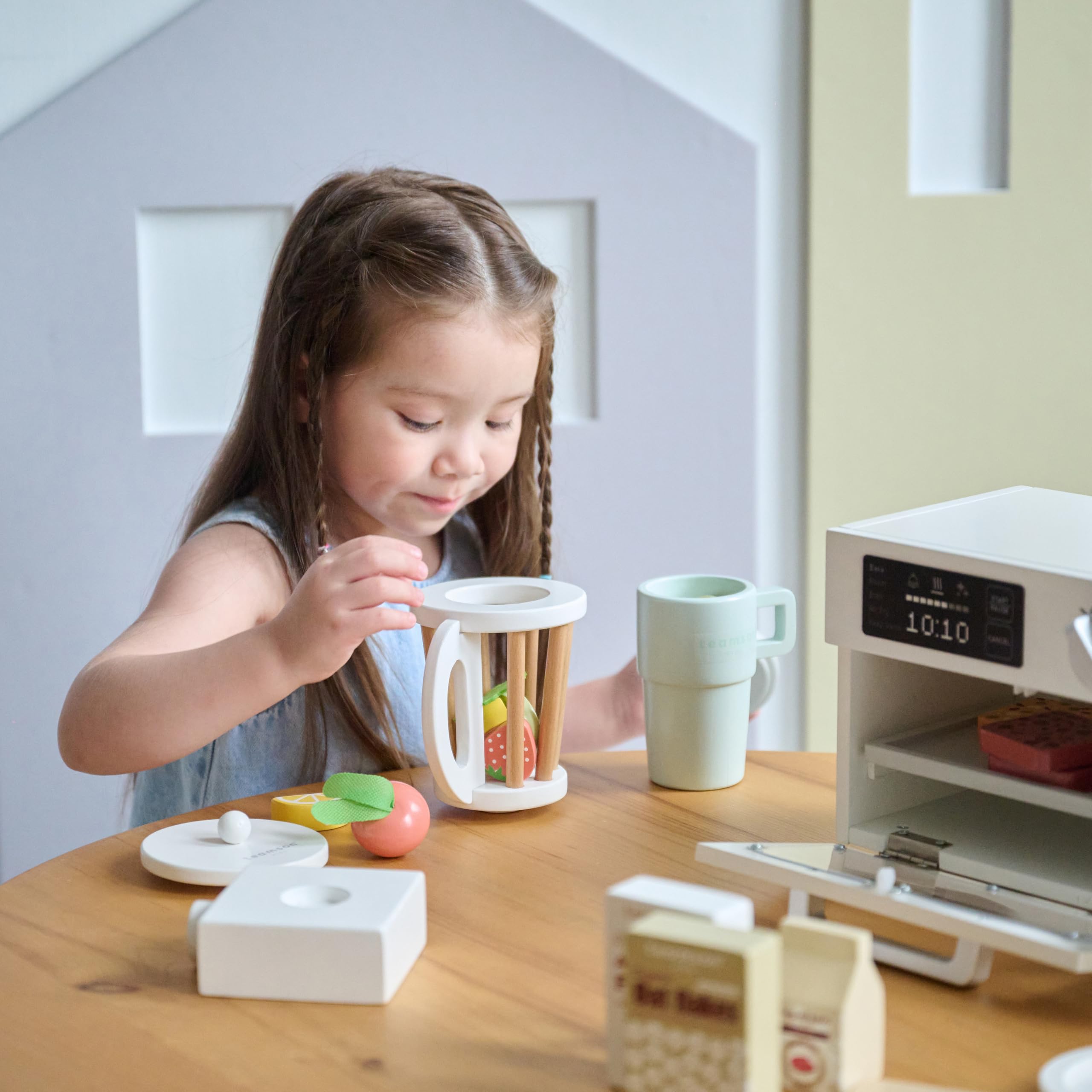 Teamson Kids Little Chef Santa Bárbara Set Alimentos Juguete Madera Postres Saludables 27pcs con Blender, Horno, Frutas/Snacks, Vaso para Llevar, Juego de Imitación Cocina