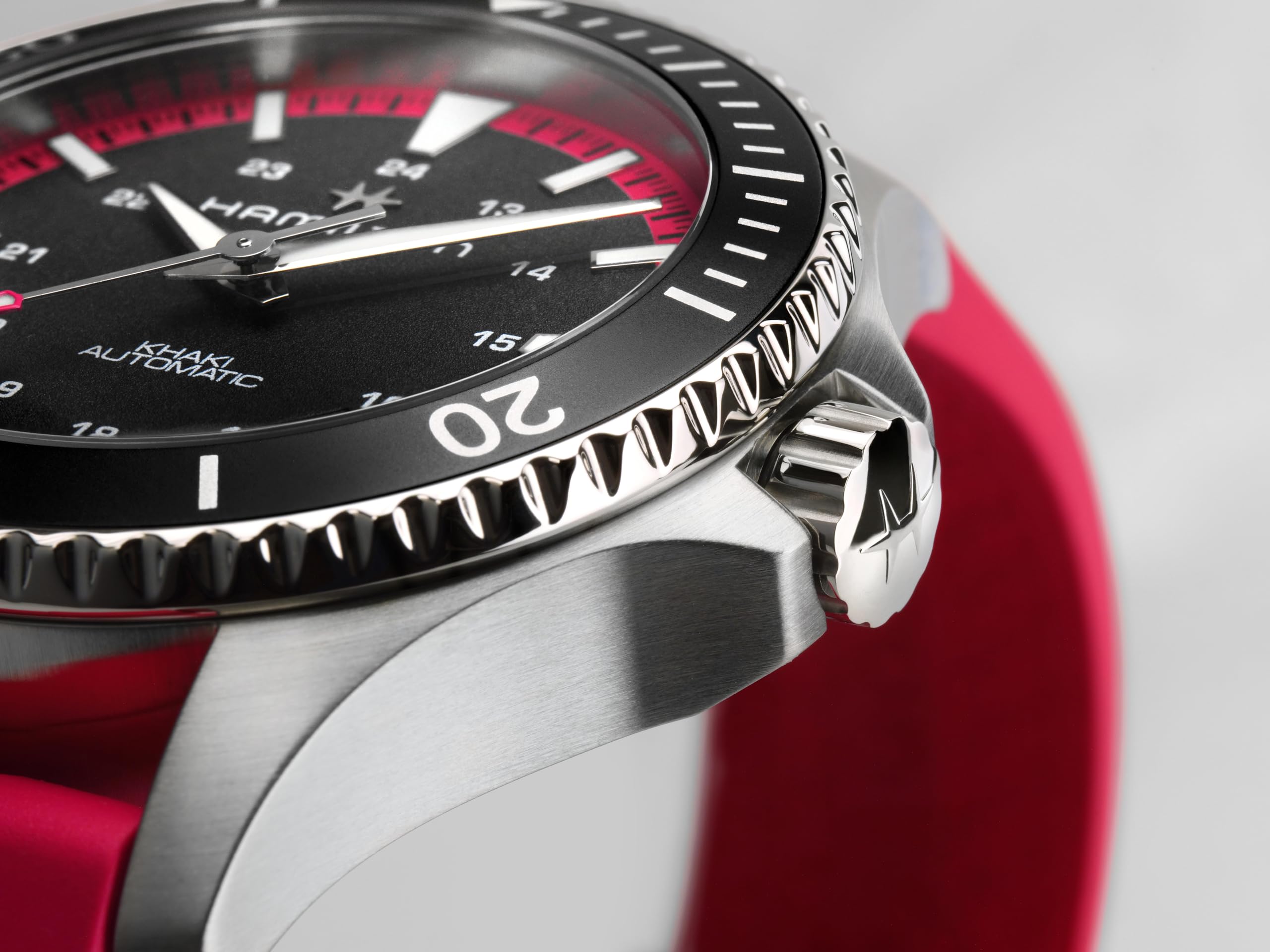 Hamilton Watch Khaki Navy Scuba Auto, Stainless Steel Case 40mm, Pink Rubber Strap (H82395330)