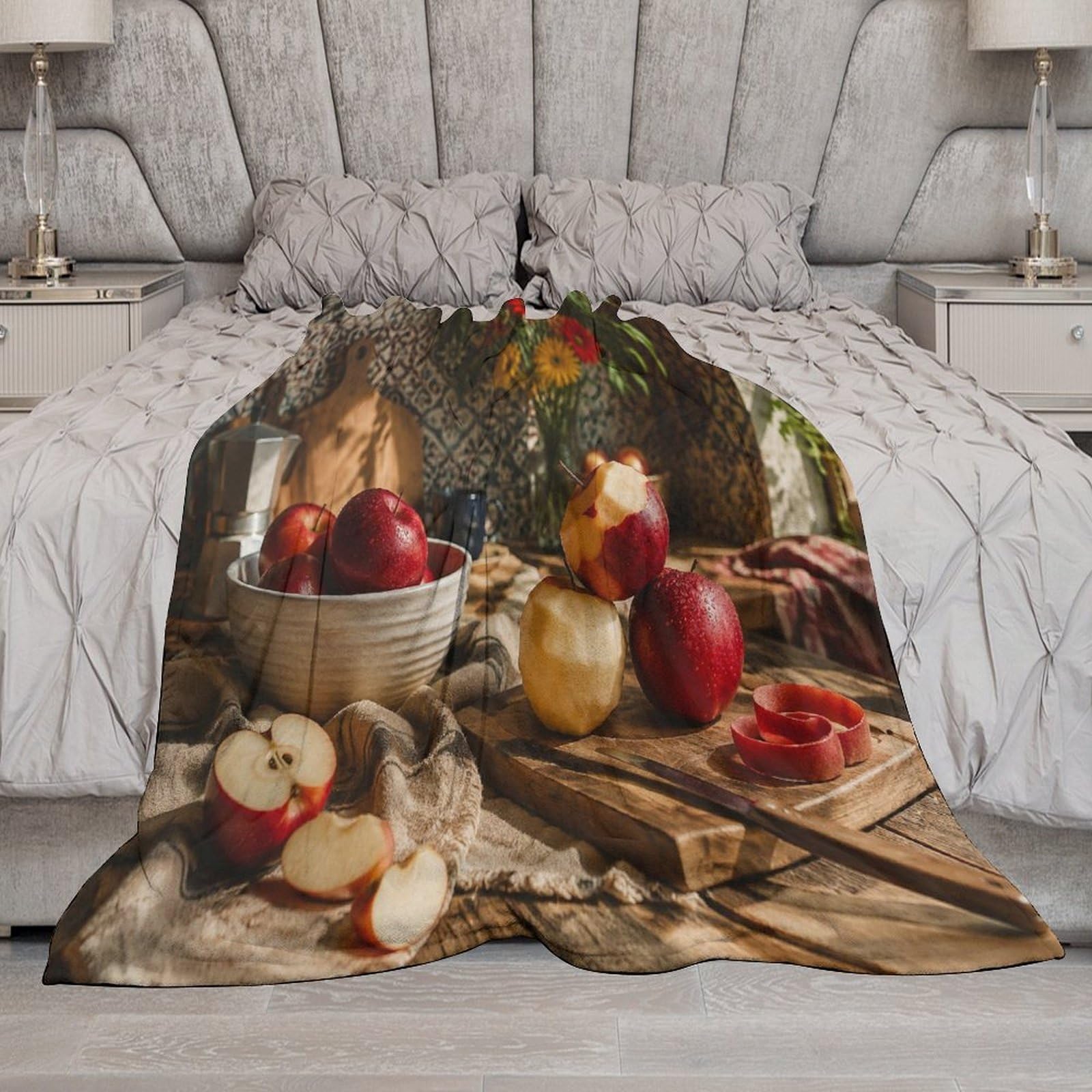 Apples on Wood Slice Still Life Kuscheldecke für Zuhause