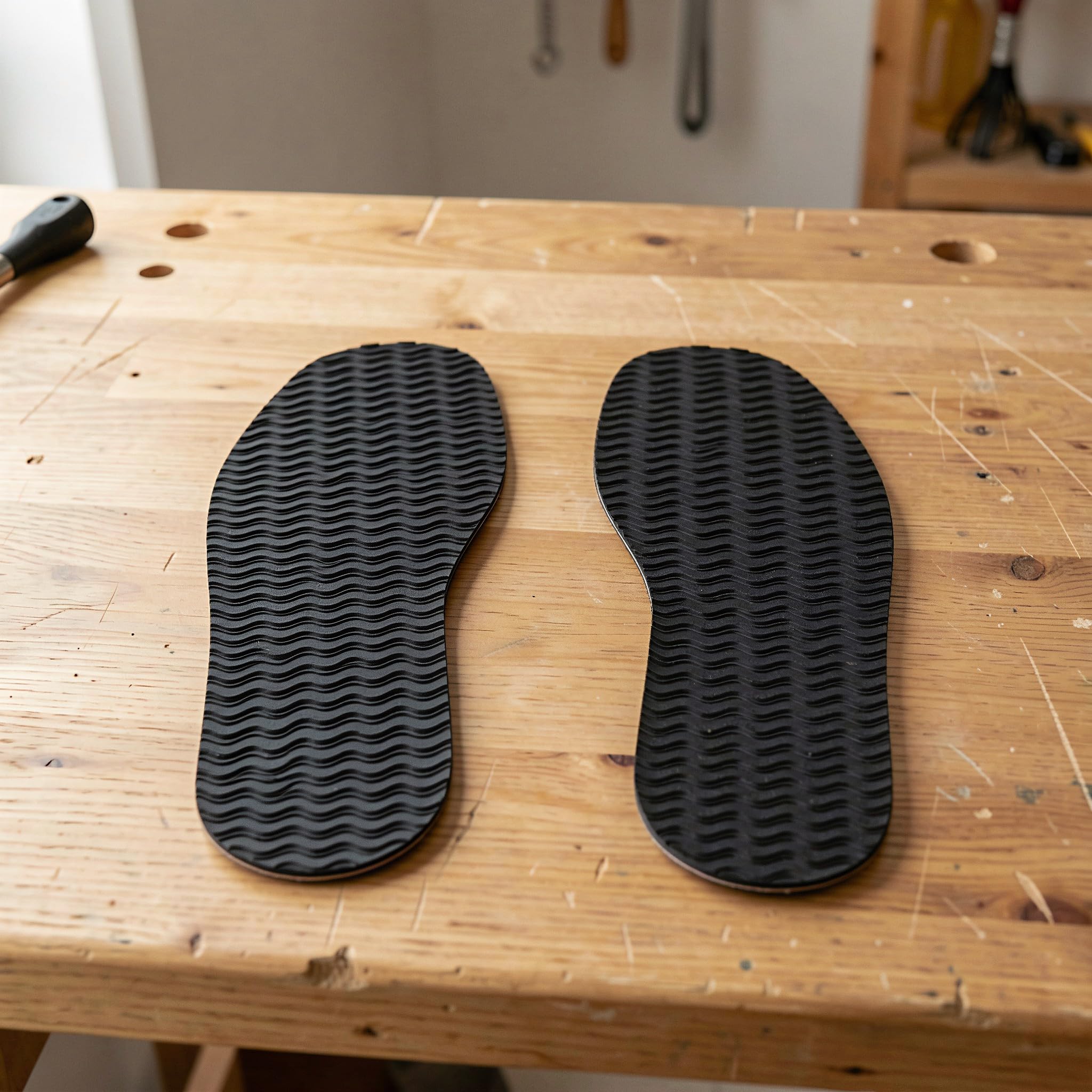 2 pares de suelas de goma para reparación y reemplazo, 4 mm de | Lámina antideslizante con textura ondulada, 33 cm de largo, recortable, almohadilla con patrón de agarre para botas y