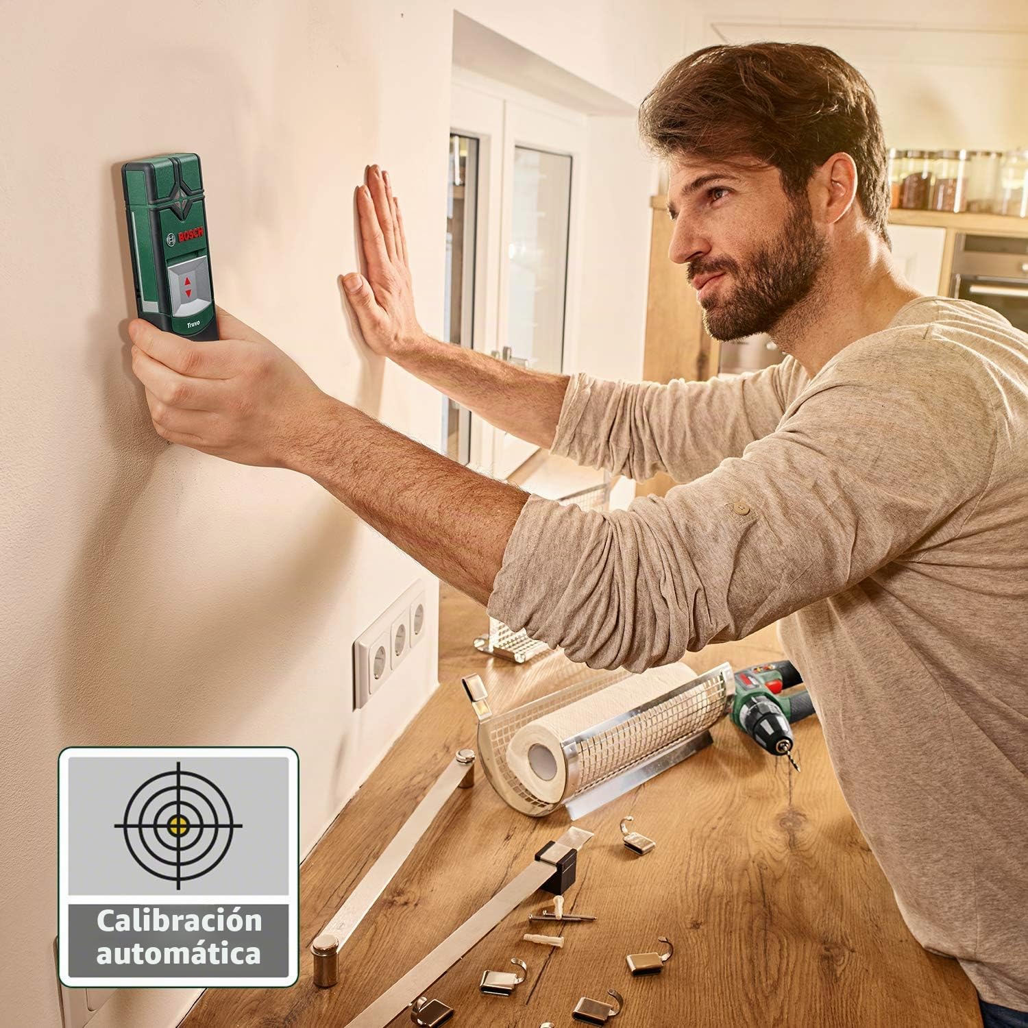 Bosch detector Truvo (manejo sencillo con un botón, escáner de pared para detectar cables bajo tensión y metales)