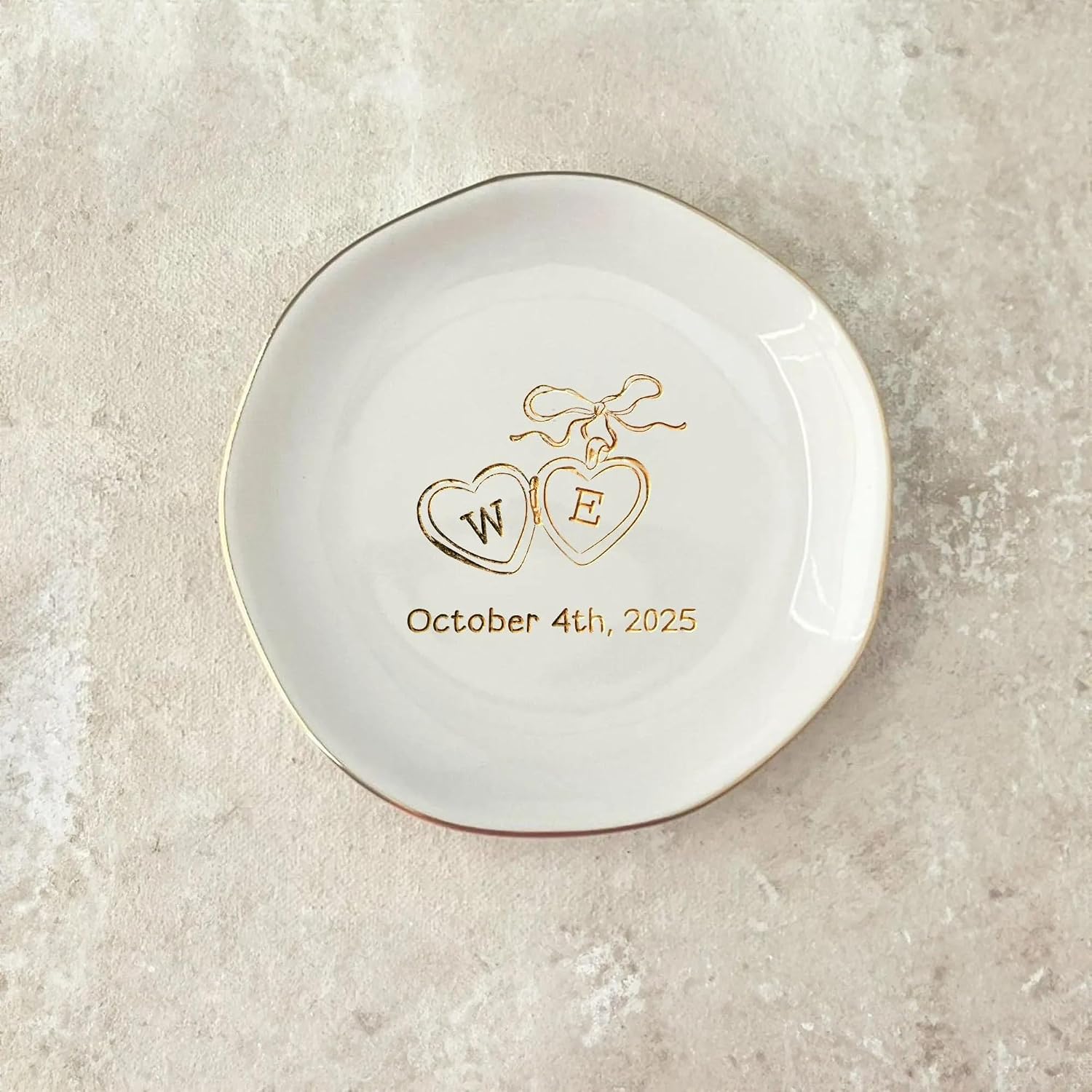 Personalized Heart Locket Ring Dish, Initial Gold Jewelry Dish - Ceramic Jewelry Tray, Engagement Gifts, Wedding Gifts for Couples 2026