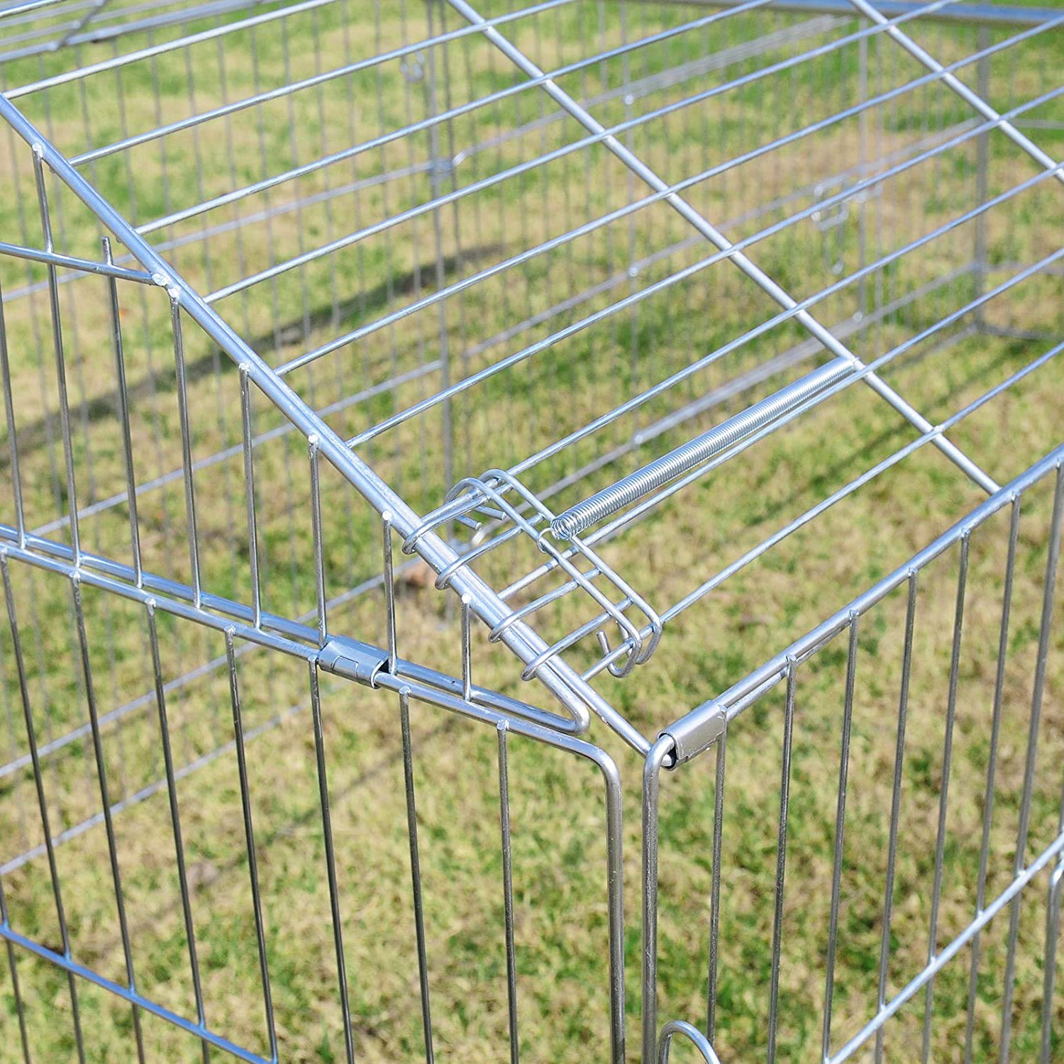 EUGAD Extra Large Pet Playpen Run Enclosed Roof Chicken Coop Hens in