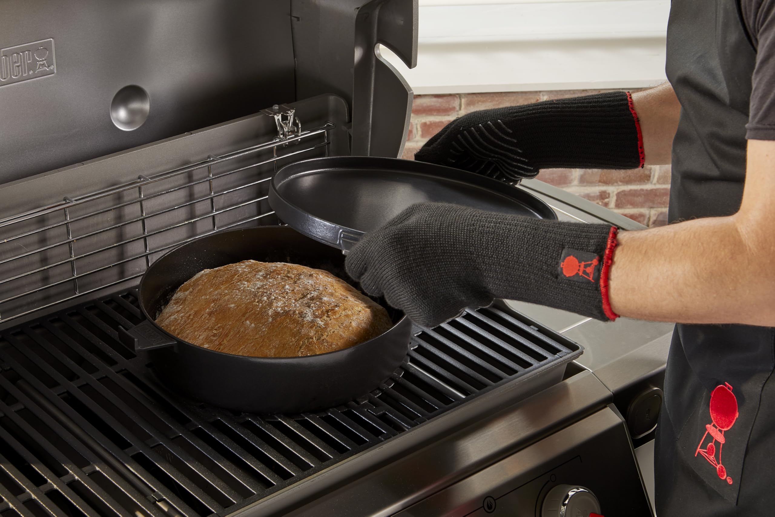 Weber Garnek Żeliwny Dutch Oven 2 w 1 do Systemu Gourmet Bbq, Garnek z Pokrywką Używaną Jako Patelnia, Czarny (8857)