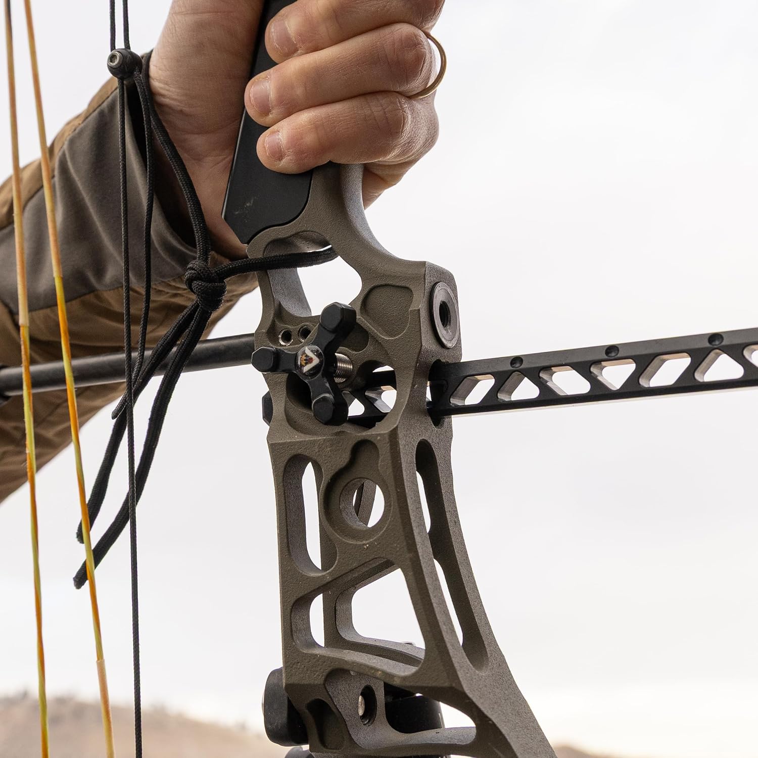 Viper Archery - Dovetail Riser Stabilizer for Compound Bows - Fits Directly into Bow Riser. Adjustable Length, Includes Lock Knob, Dampener & Weights Archery Stabilizer Made in USA