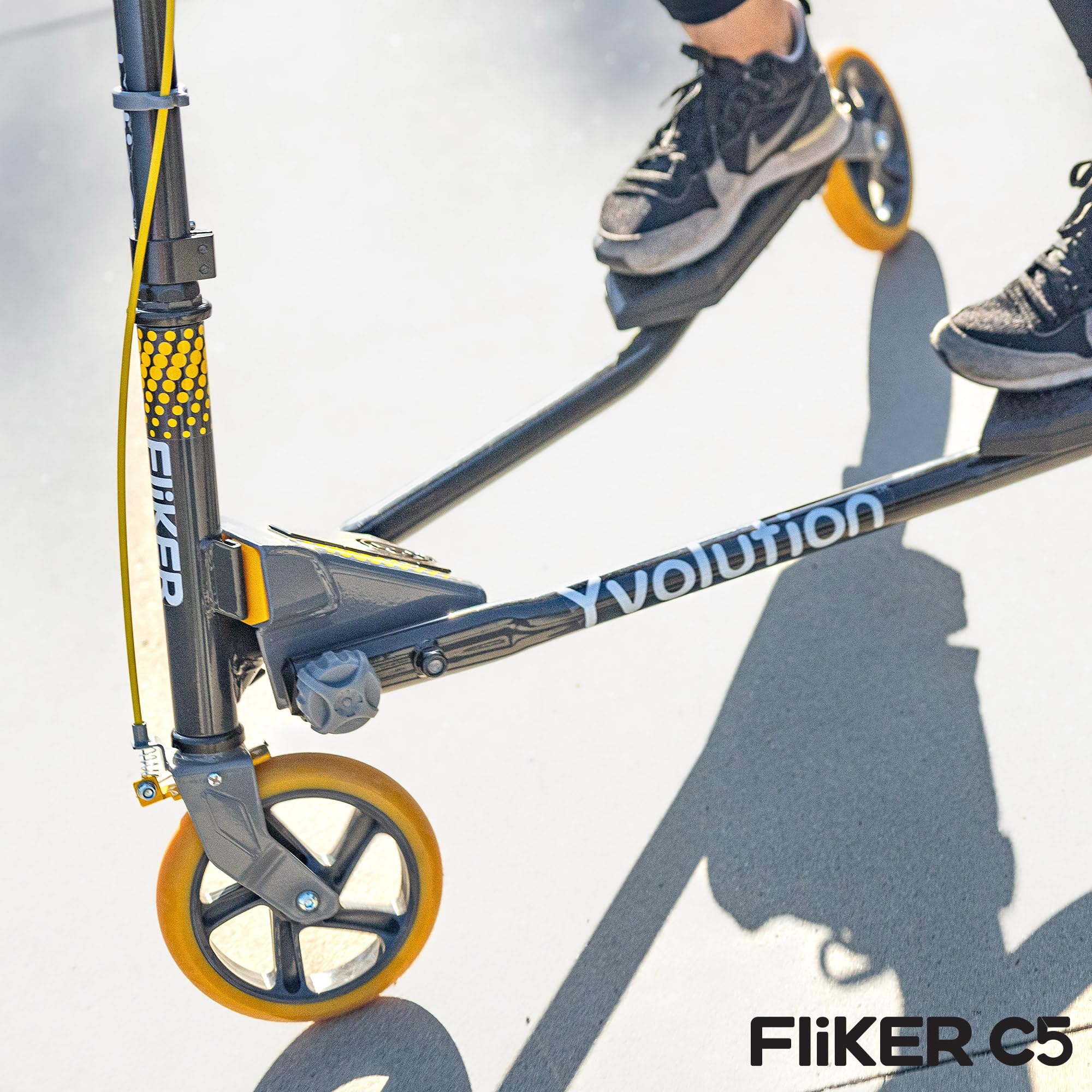 Amazon.com: Yvolution Fliker Drift Scooter, 3-Wheels Wiggle