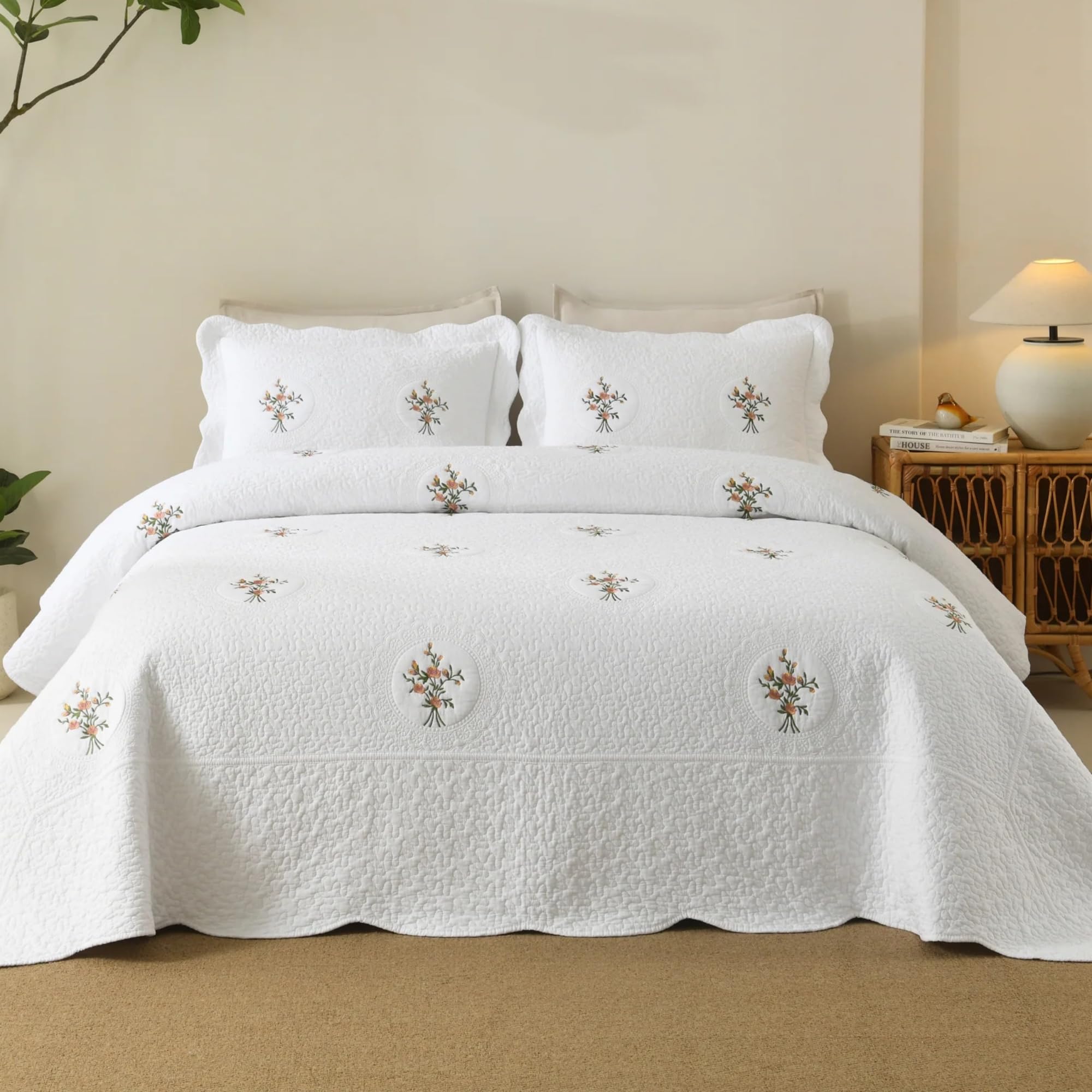 MarCielo 3pcs Cotton Quilt Set White Rose Bouquet