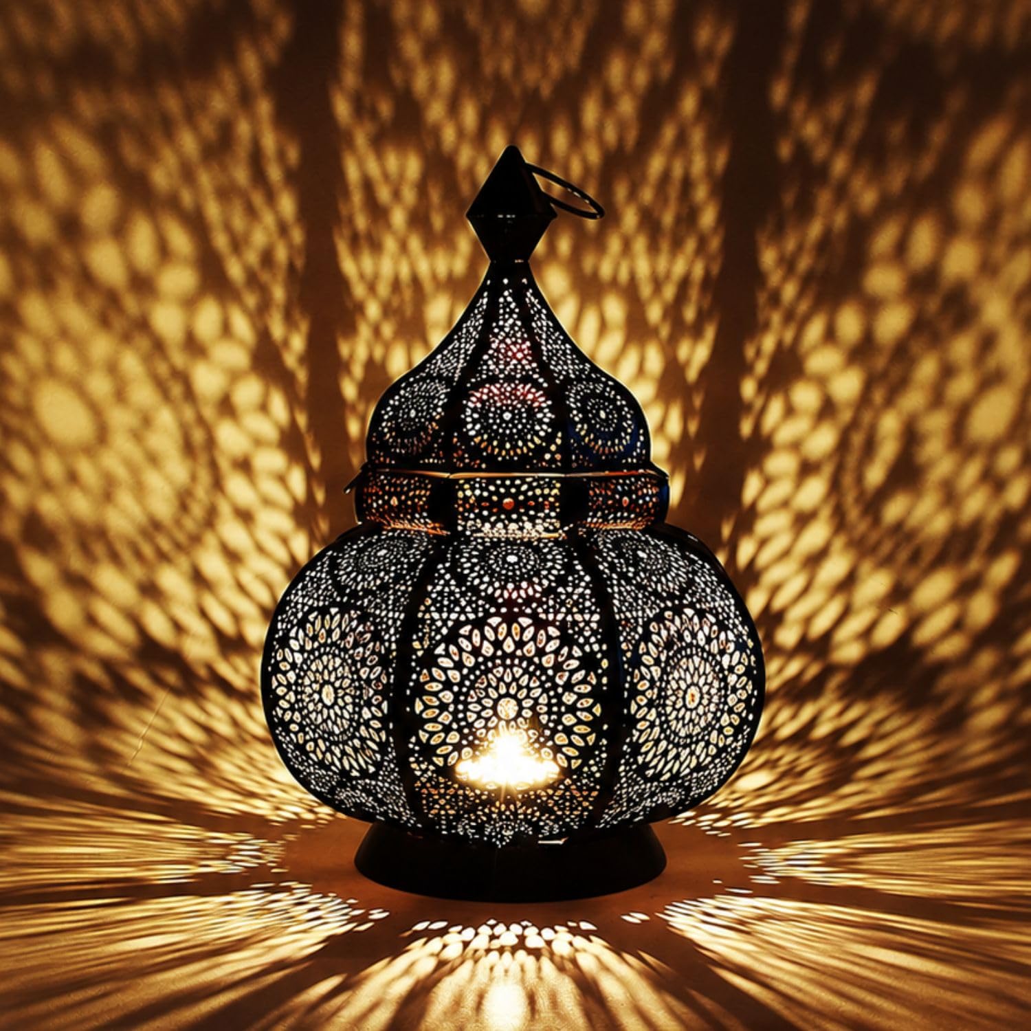 Farol portavelas Oriental de Metal - Candelabro para el jardín - Decorativo para la Mesa - Ziva Negro - transmite Buen Ambiente - Pasa un Buen rato en el jardín