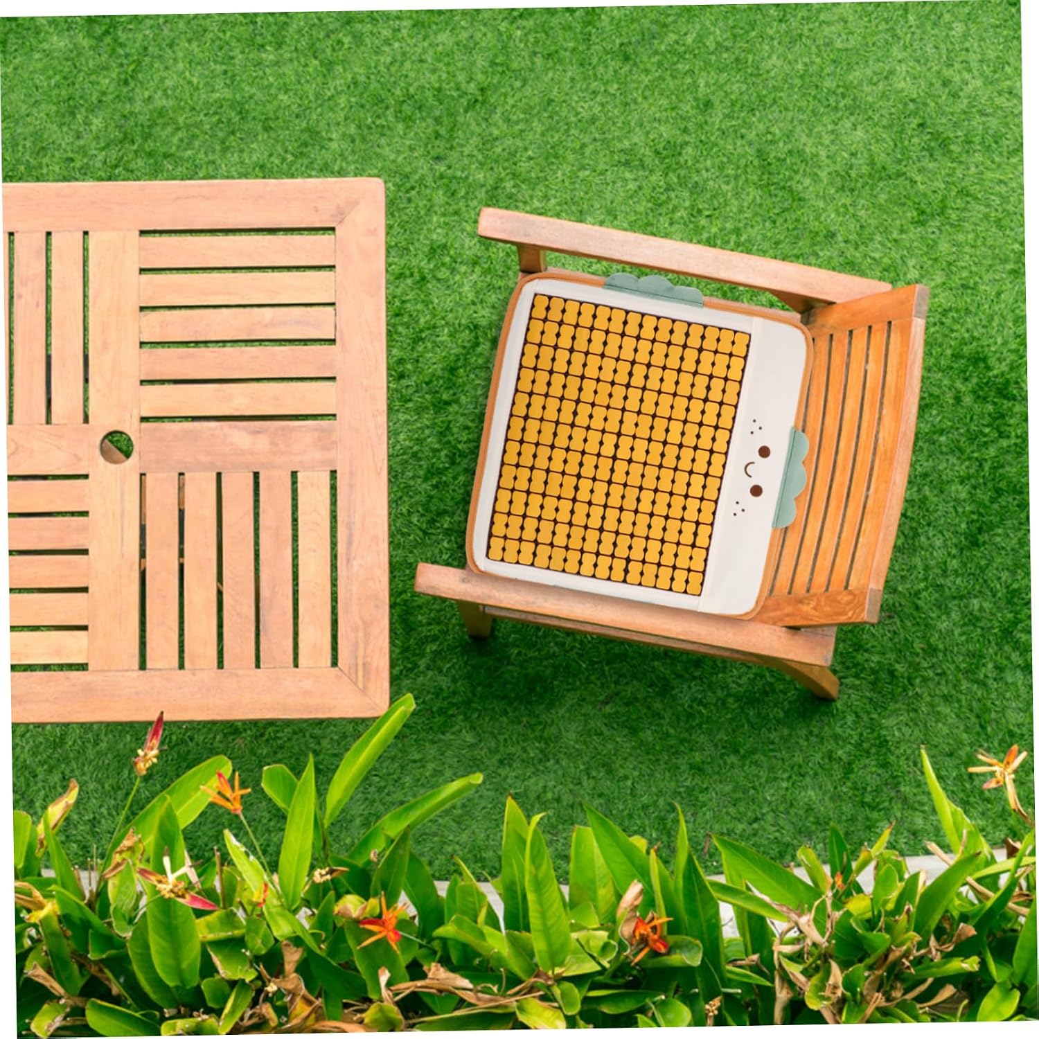 Car Seat Cushion Breathable Cooling Seat Pad for Office and Car Comfortable Ventilated Design for Hot Weather Non- and Sweat-Resistant