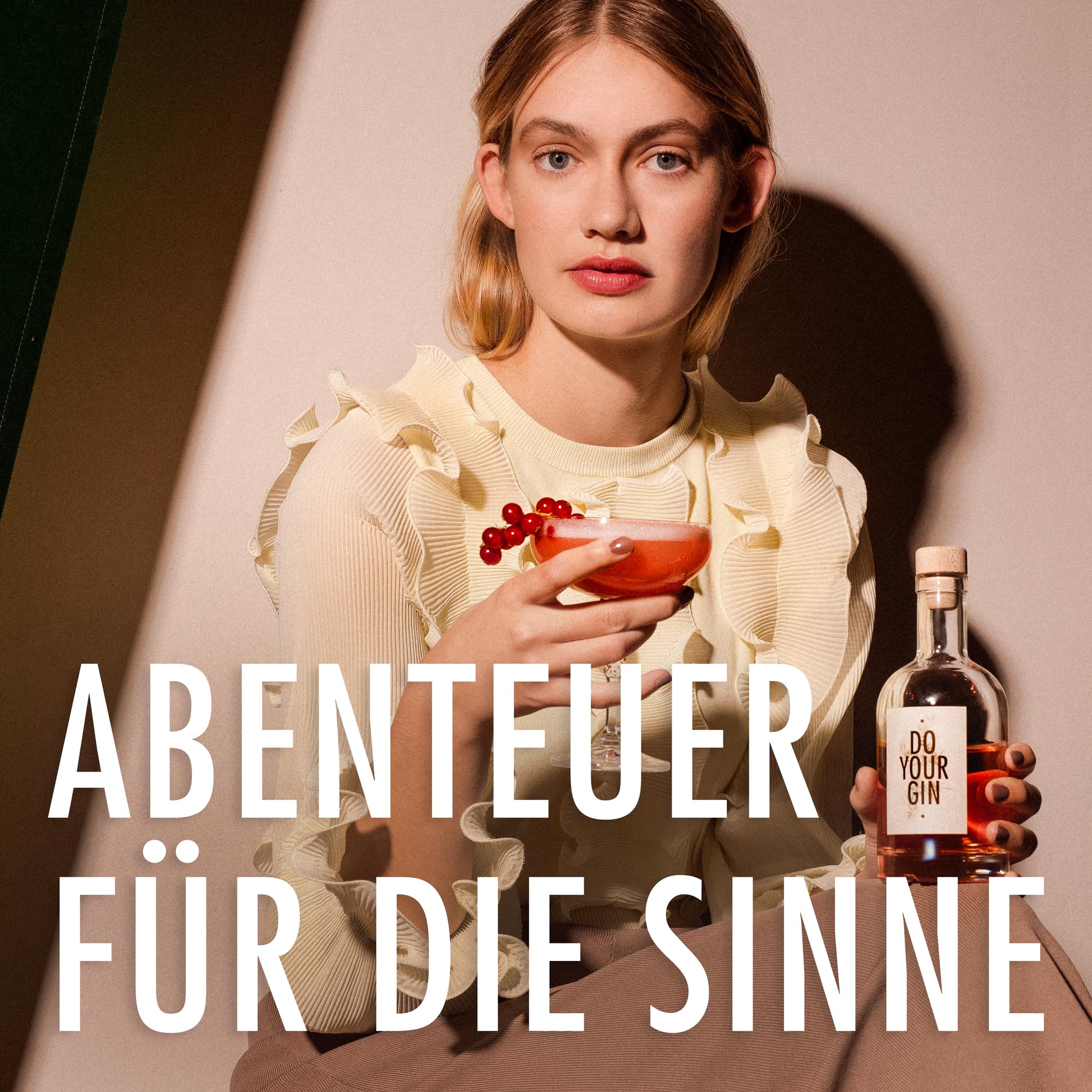DO YOUR GIN | DIY Gin Baukasten | Cocktail zum Selbermachen mit handverlesenen Gewürzen, Flaschen, Trichter & Rezepten | DIY Geschenkset für Sie & Ihn | Geschenk für Vatertag, Geburtstag, Weihnachten