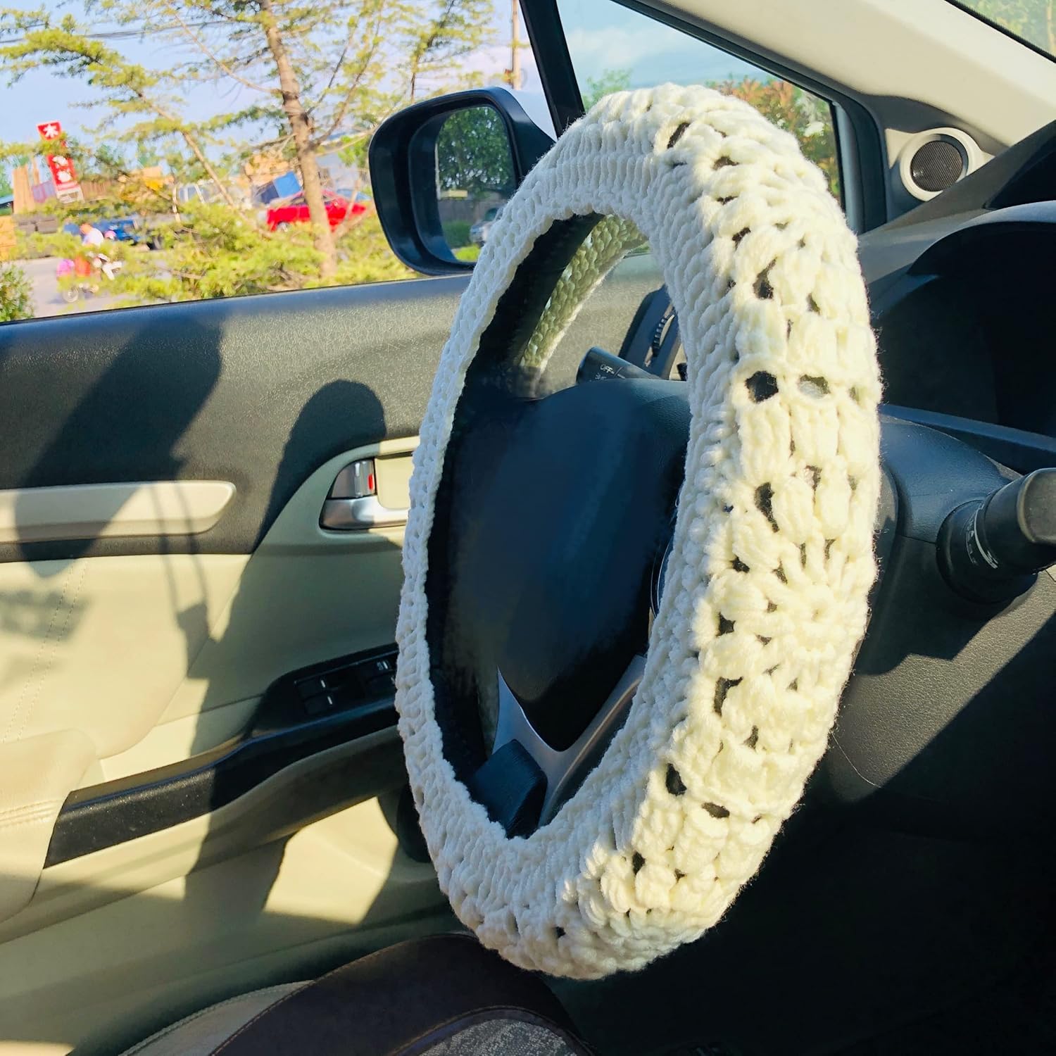 Handmade Crochet Steering Wheel Cover White Simple Seat Belt Cover, Car Interior Accessories Decorations. (Steering Wheel Cover + 2 Seat Belt Cover)