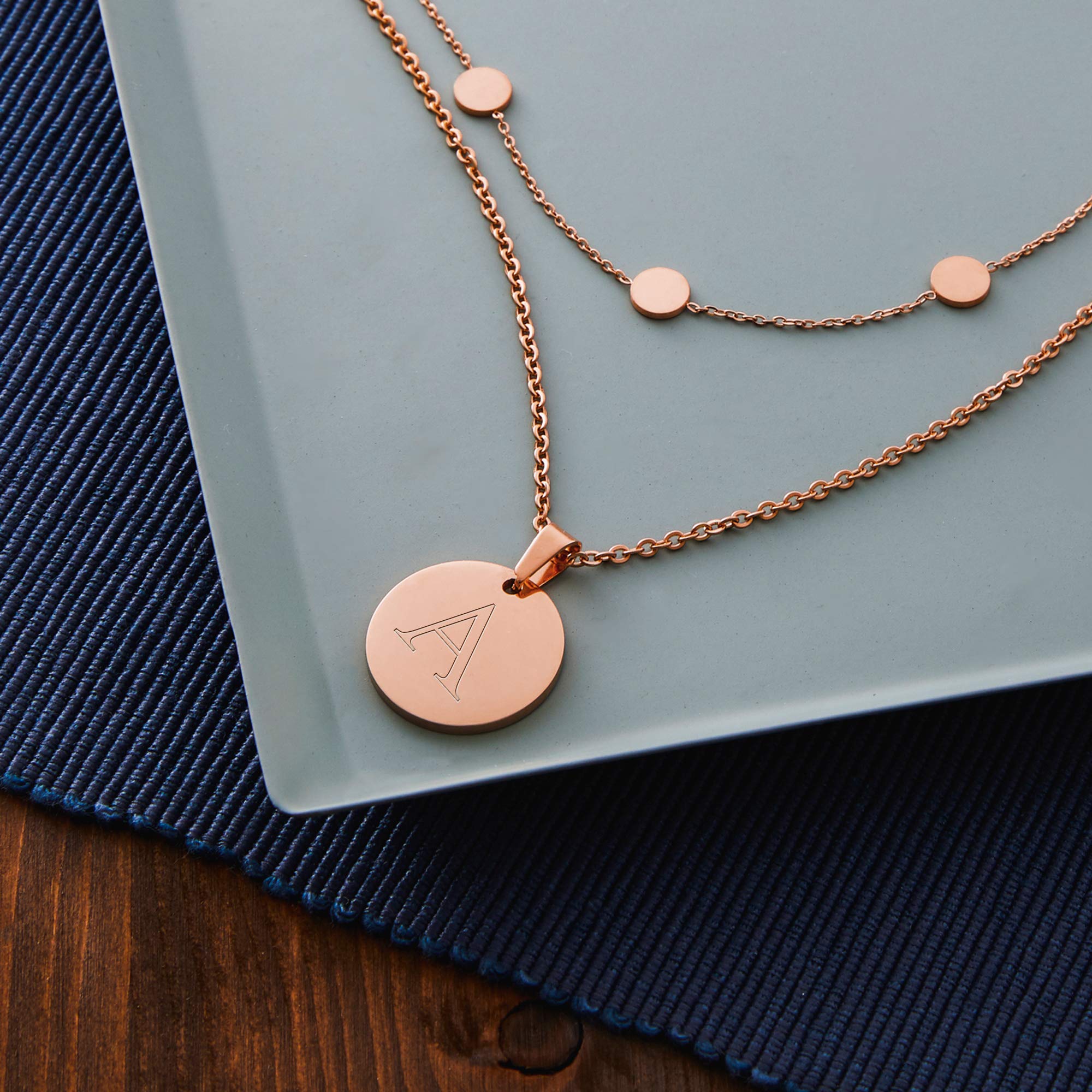 Gravado Ketten mit Coin Anhängern und Sternbild Gravur - Set Layering - Personalisiert mit Initiale
