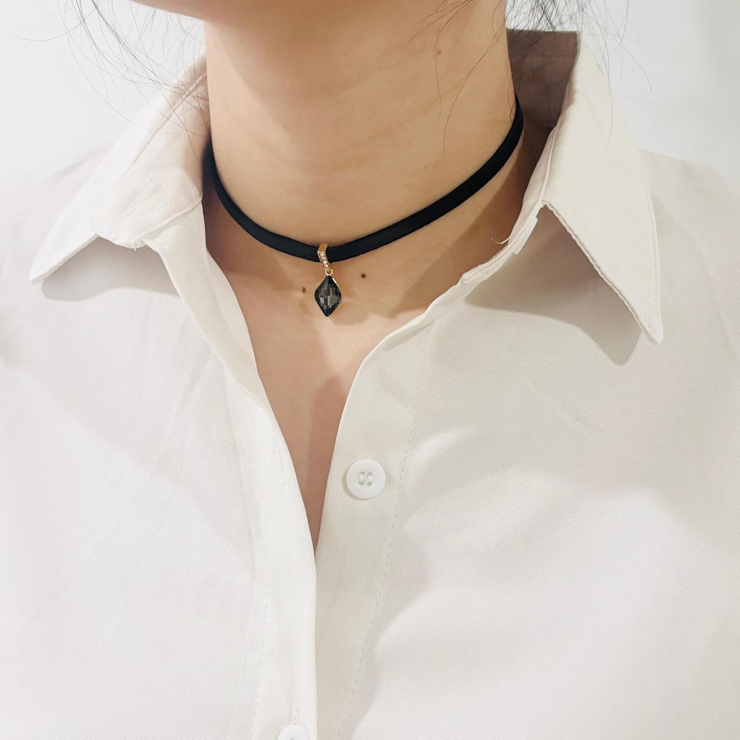 Aleasha Crystal Choker for Women Black Leather Short Necklace Gold Length 12"+2" - Image 4