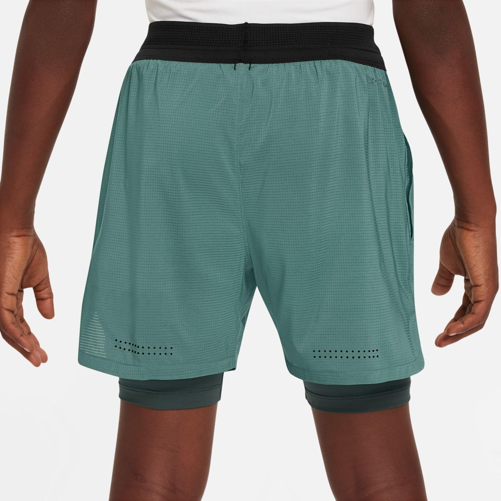 Nike B NK Dfadv Multi Tech Short - Shorts - Young Athletes - Garçon