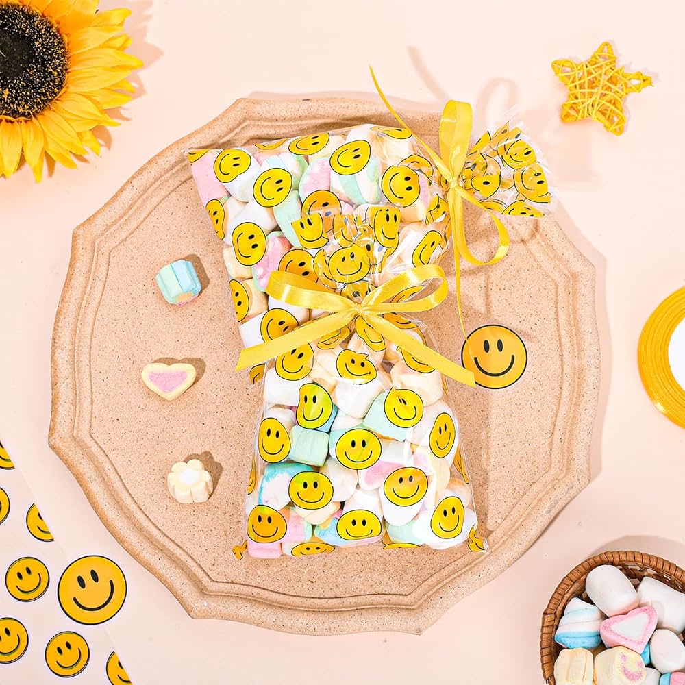 smile セミオーダー/カードケース Amazon.com: Whaline 100Pcs Smile Pattern Cellophane Treat