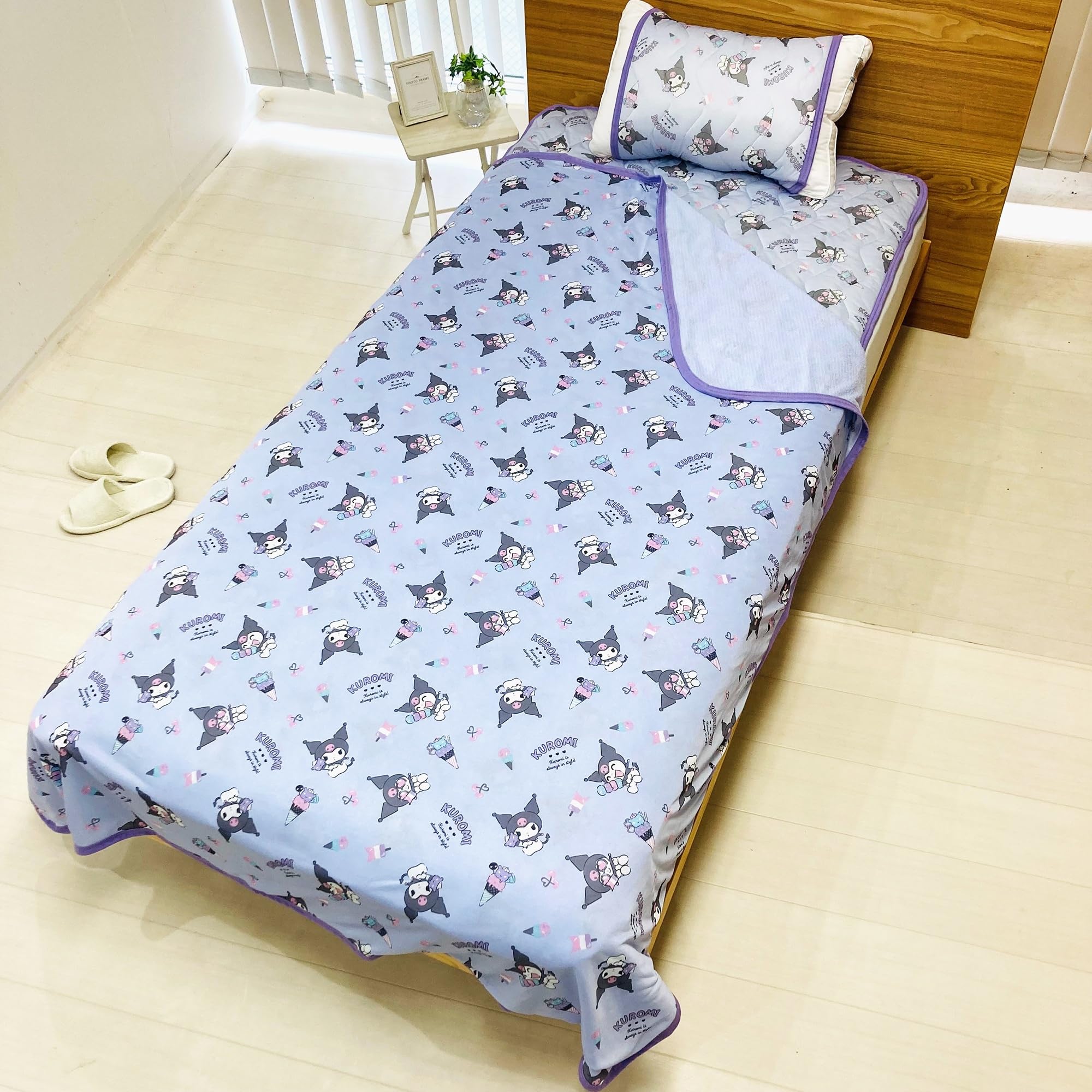 Amazon｜MORIPiLO サンリオ 夏用掛け布団 クロミ (ひんやり快適 冷感