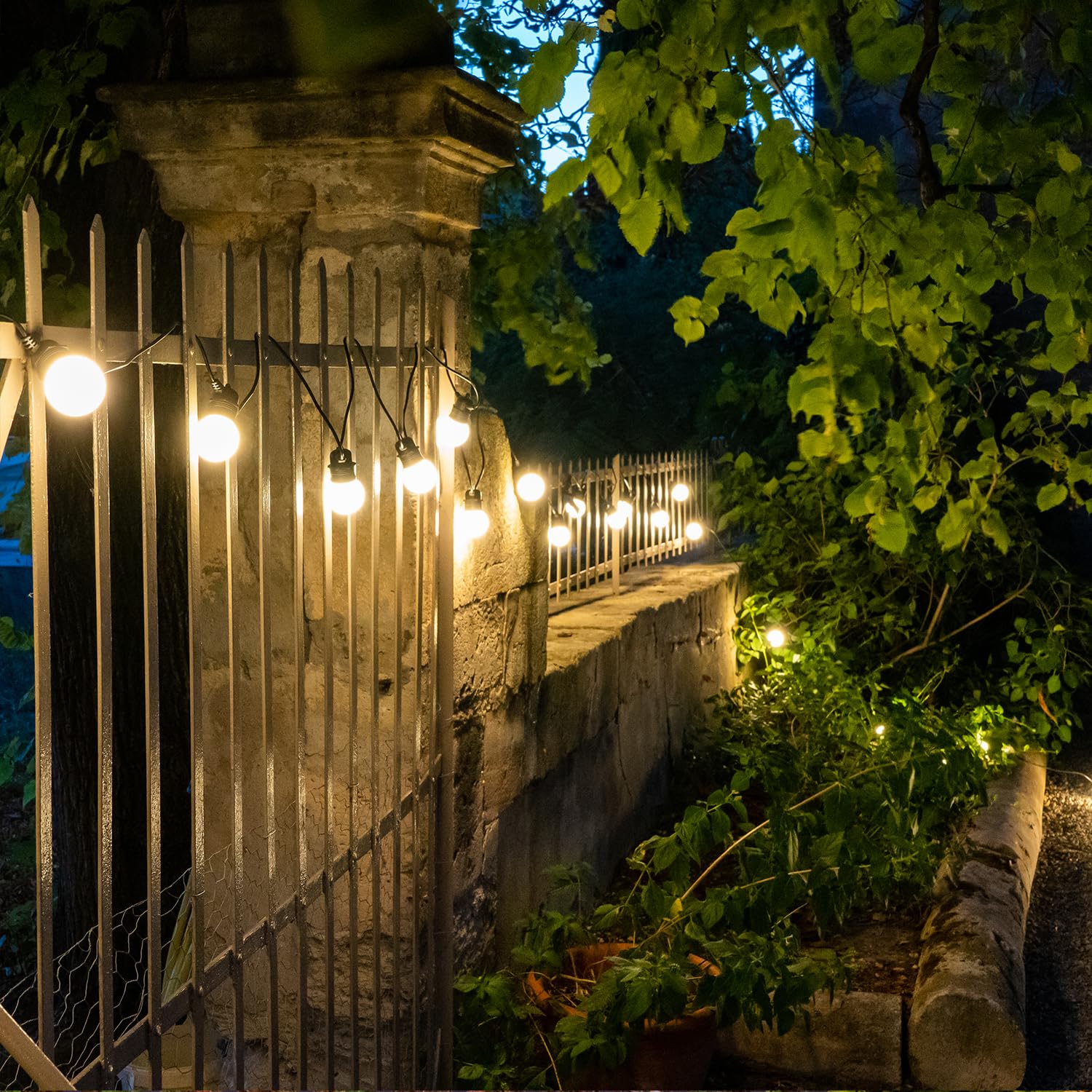 GuirLED - Solare und wasserdichte Lichterkette IP55 Guinguette Premium - 16 LED 7,5 Meter - Erweiterbar - 100% Autonom - XL-Photovoltaikfolie - Lithium-Batterie 4000 mAh - White Edition