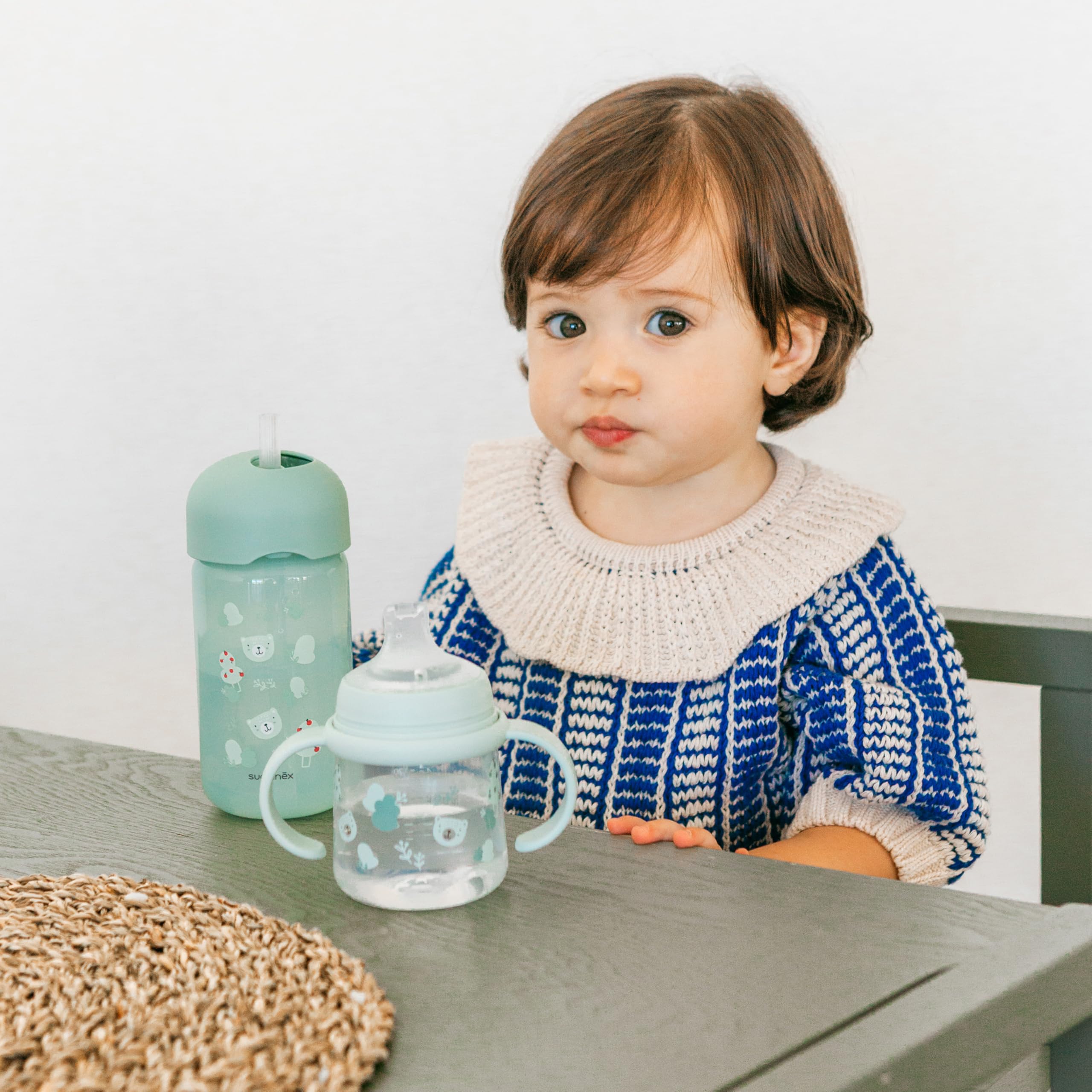 Suavinex, Tasse Apprentissage Bébé, Gourde Paille Enfant, Gobelet Bébé avec Paille en Silicone Flexible, Résiste à la Morsure, Anti-goutte, Apte Lave-vaisselle, +18 Mois, 340 ml, Wild&Free Vert