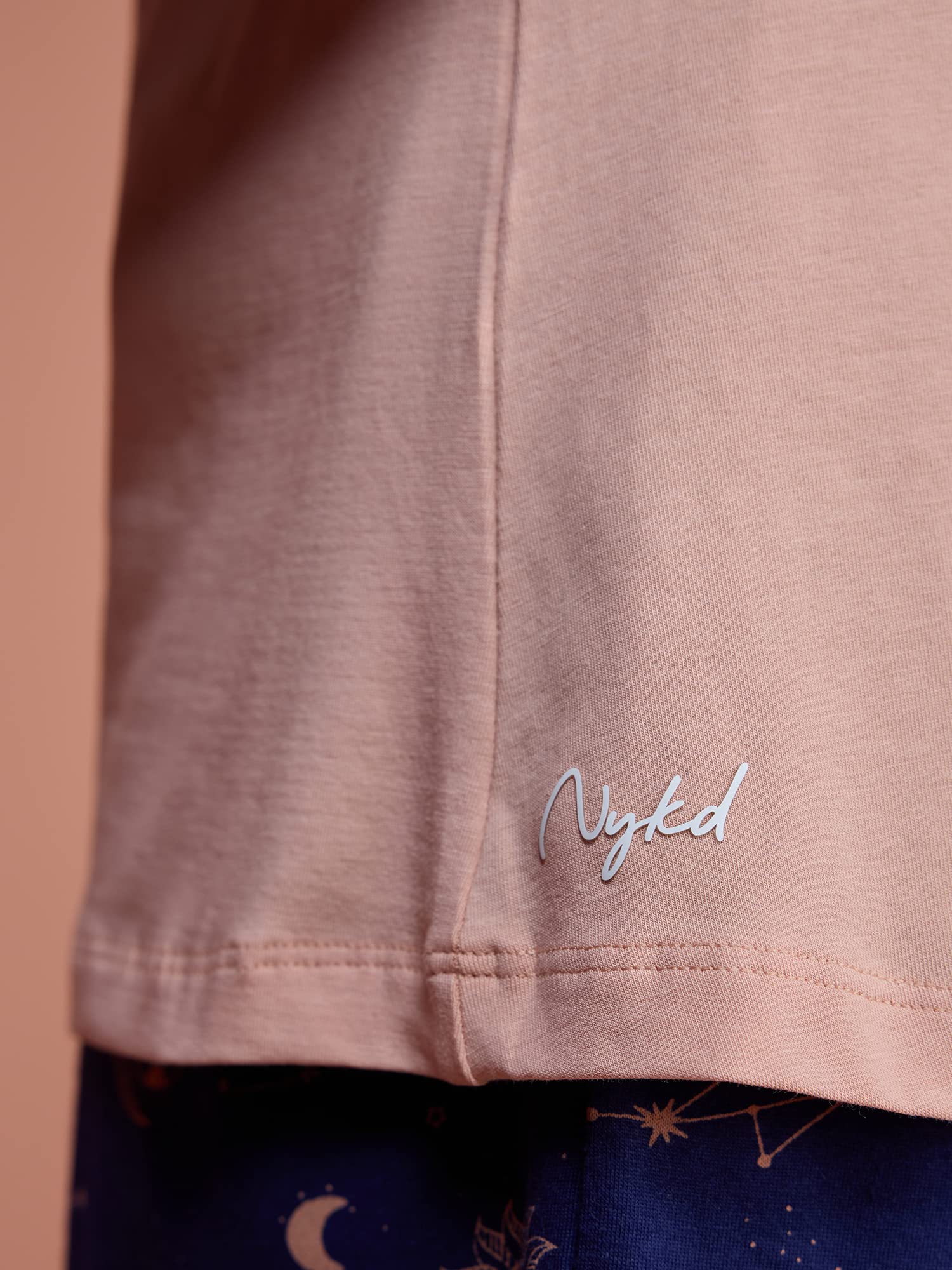 NYKD Camiseta de algodón ultrasuave para mujer, para todas las ocasiones, esencial, ajuste relajado, algodón, cuello redondo, NYLE216, casi albaricoque, talla S