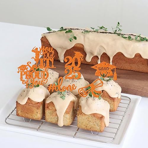 Miniatura 123 de Paquete de 24 adornos dorados para cupcakes de graduación 2025 con purpurina So Proud of You Done Diploma Graduation Cap Cupcake Picks Class of 2025