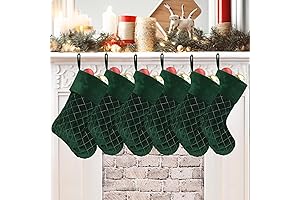 Green Velvet Christmas Stockings: A touch of luxury for your holiday décor