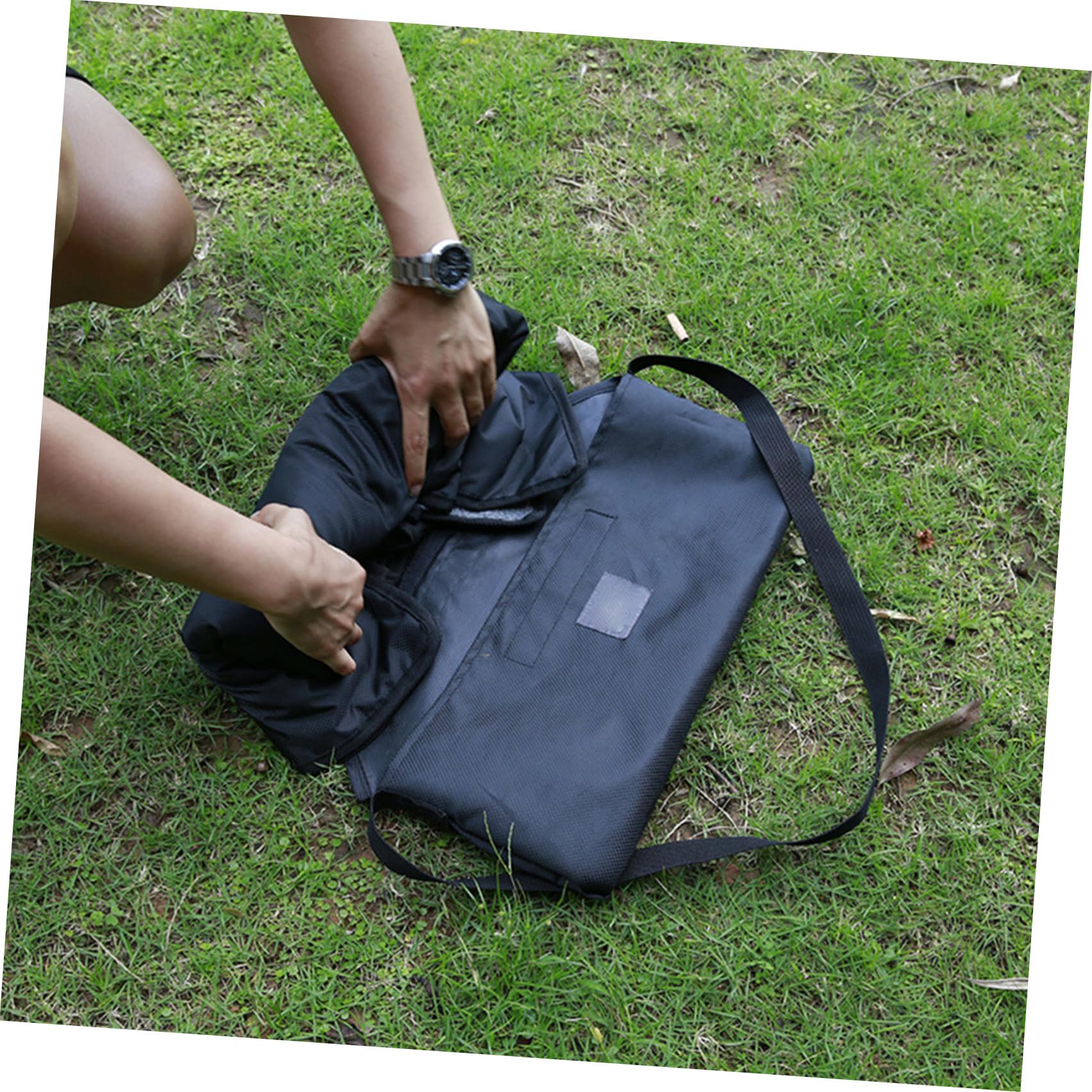 POPETPOP Manta Térmica Plegable para Mascotas y Perros, Portátil y Resistente al Agua, Hecha de Tejido Negro, Adecuada para Exteriores, Manta Cálida para Cama