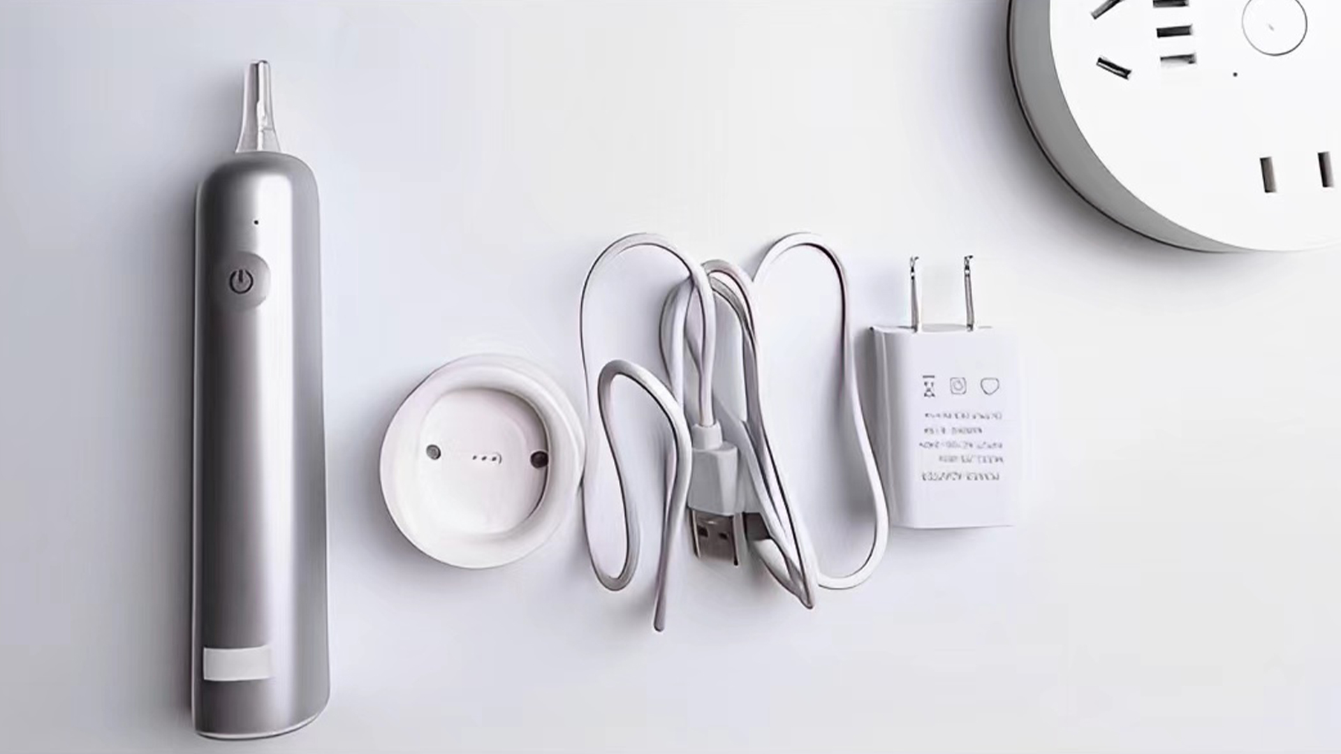TWICE ツウィ　ミナ　蓄電器　充電器 81VstQ9JUKL.jpg