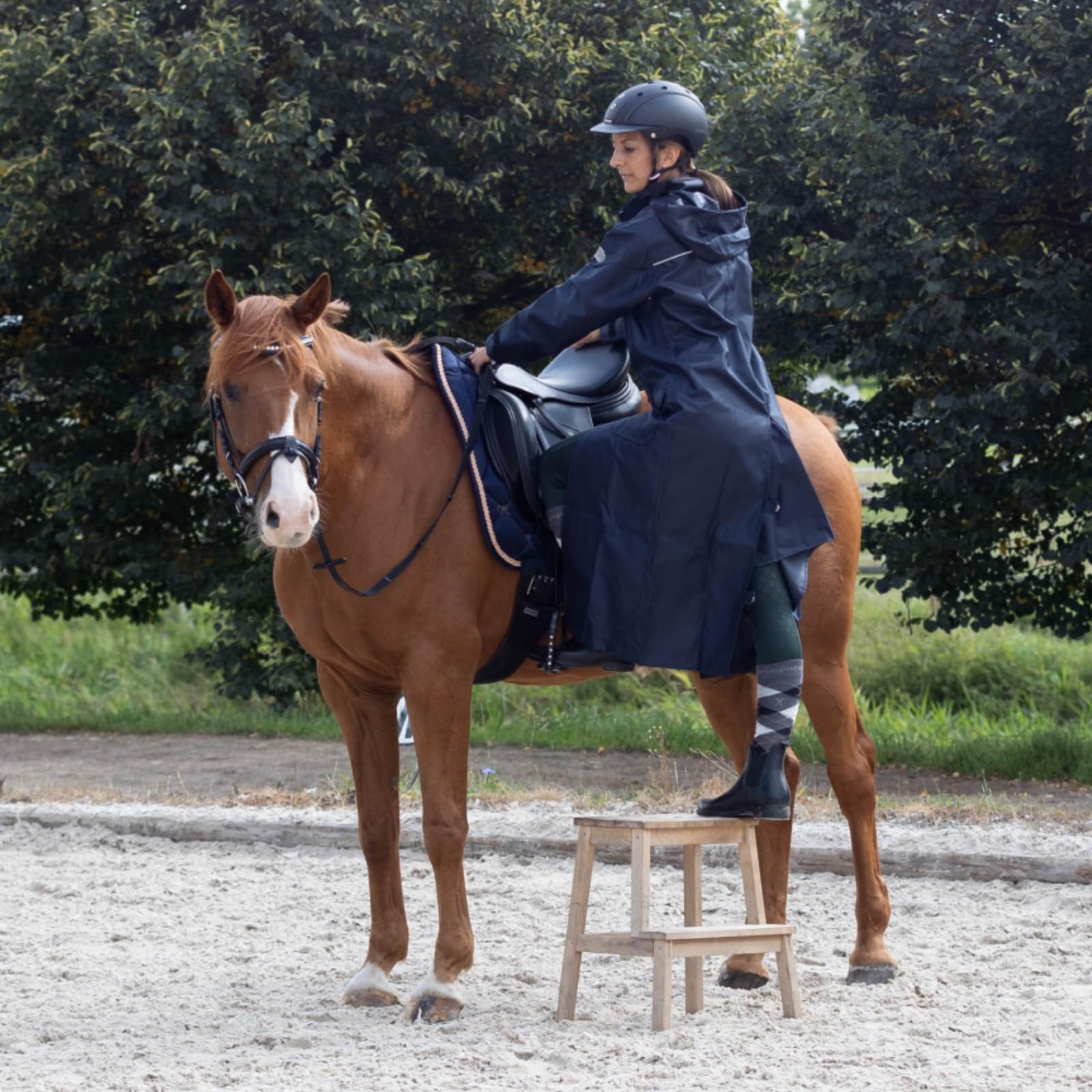 Lazura - Damen Regenmantel Brighton – Nachtblau – Gr. XS - XL | Extra lange Regenjacke mit Reitschlitz – wasserdicht & windabweisend – Regenponcho zum Wandern & Reiten