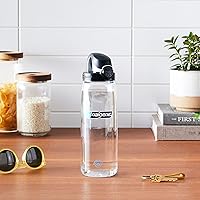 Vista 2 de Nalgene Sustain Tritan Botella de agua sin BPA On The Fly fabricada con material derivado del 50% de residuos plásticos