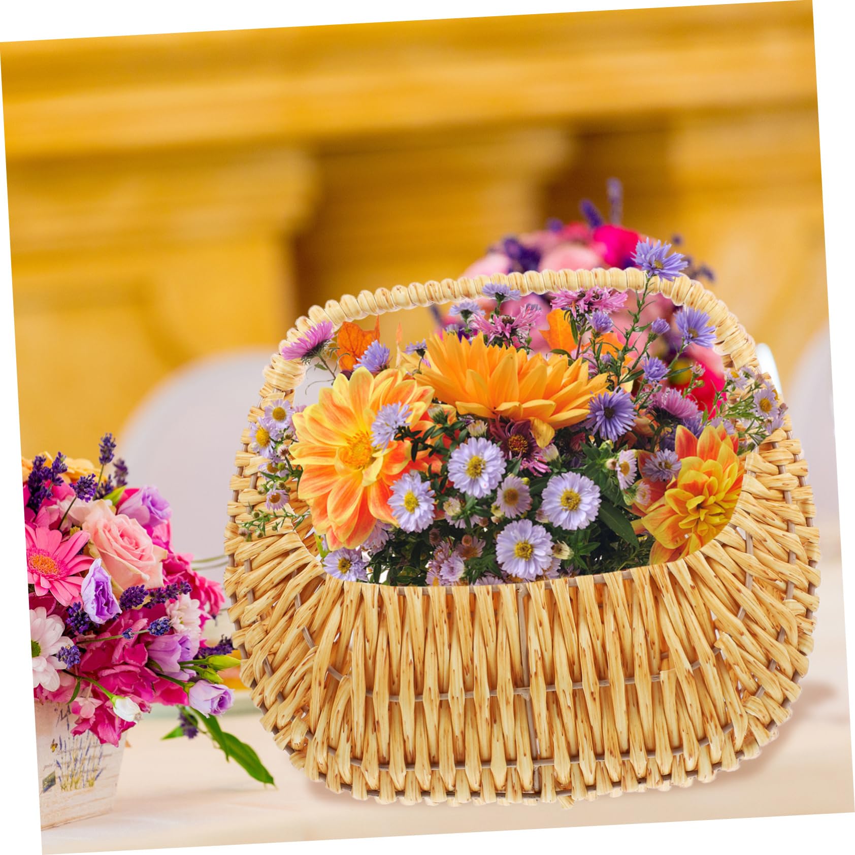 Handgewebter Blumenmädchenkorb mit Henkel für Hochzeit Beige