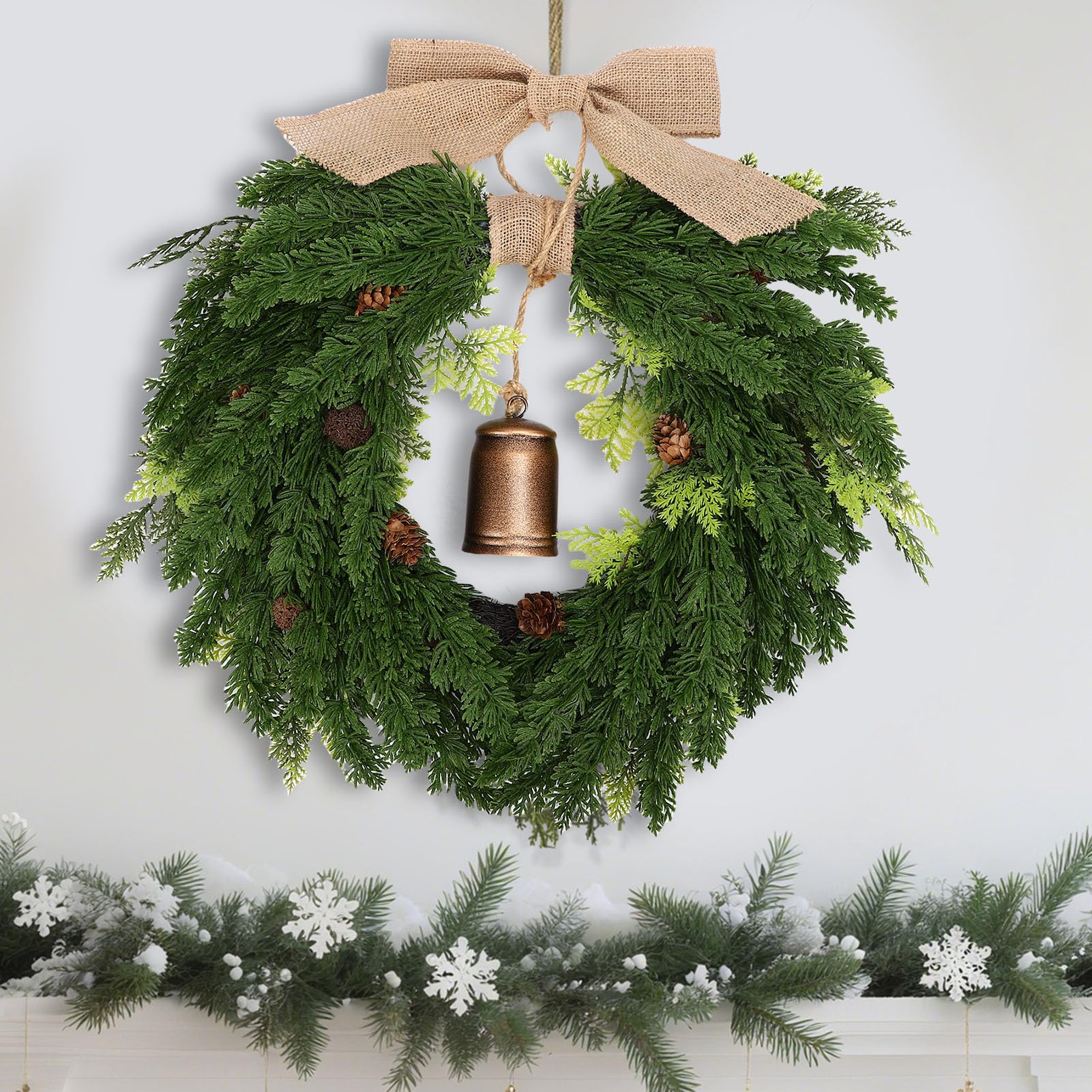 Buachois Herzförmiger Weihnachtskranz aus Kunstzeder mit Glocke