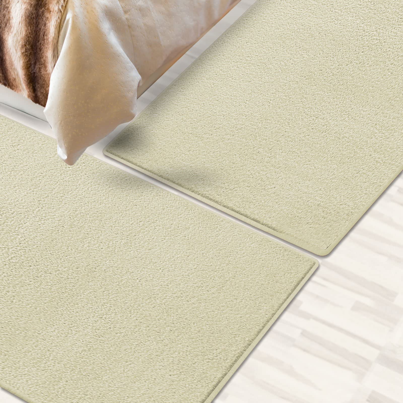 Floordirekt Velours-Bettumrandung Dynasty - Bettvorleger Teppichläufer - 3-teiliges Läufer-Set in 3 Größen (B: 67 cm | L: 1 x 250 cm + 2 x 140 cm, Creme)