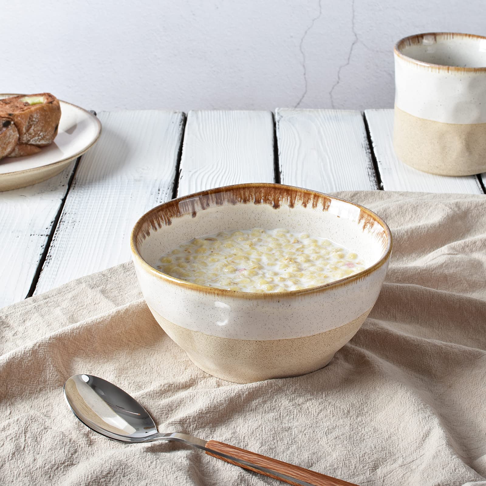 Bosmarlin Ceramiczna miska do zupy, zestaw 4 sztuk, 800 ml, miska na płatki owsiane, nadaje się do zmywarki i kuchenki mikrofalowej (beżowa, 15 cm)
