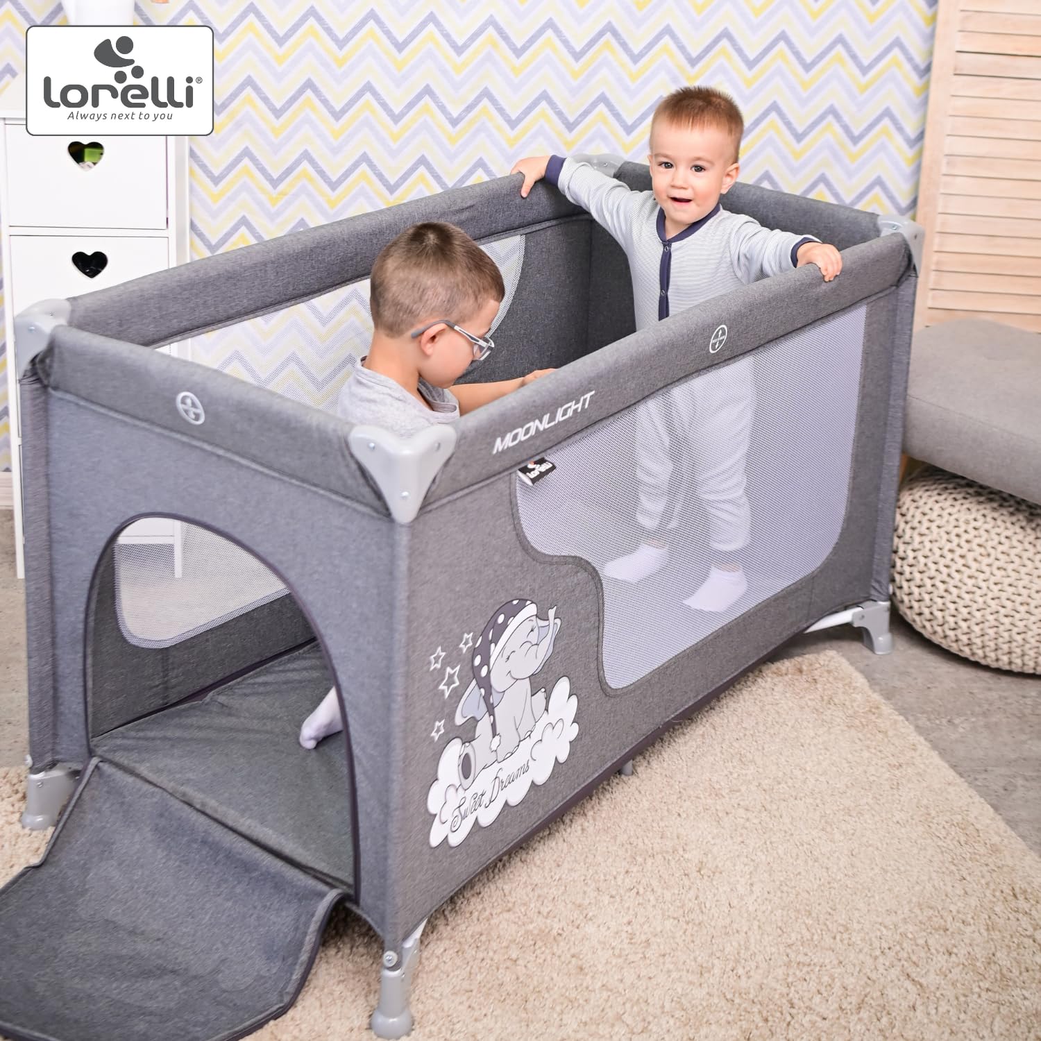 Lorelli Babybett und Laufstall Moonlight 2 in 1 mit Seiteneingang, Kinderbett ab Geburt bis 15 kg, Baby Reisebett, faltbar inkl. Transporttasche, braun