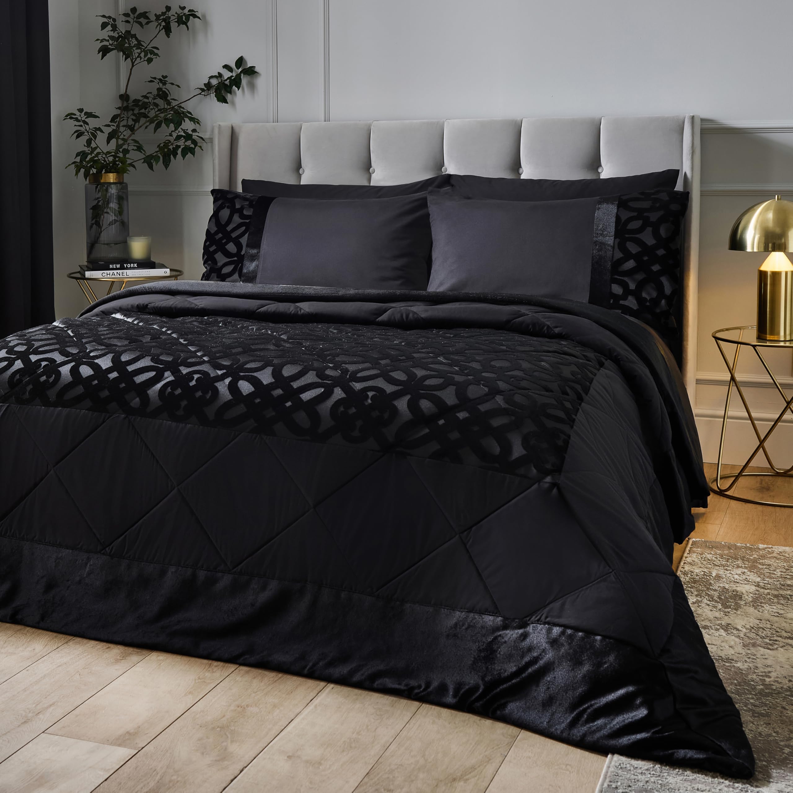 Catherine Lansfield Unisex Black 'Lattice Cut Velvet' Bedspread In