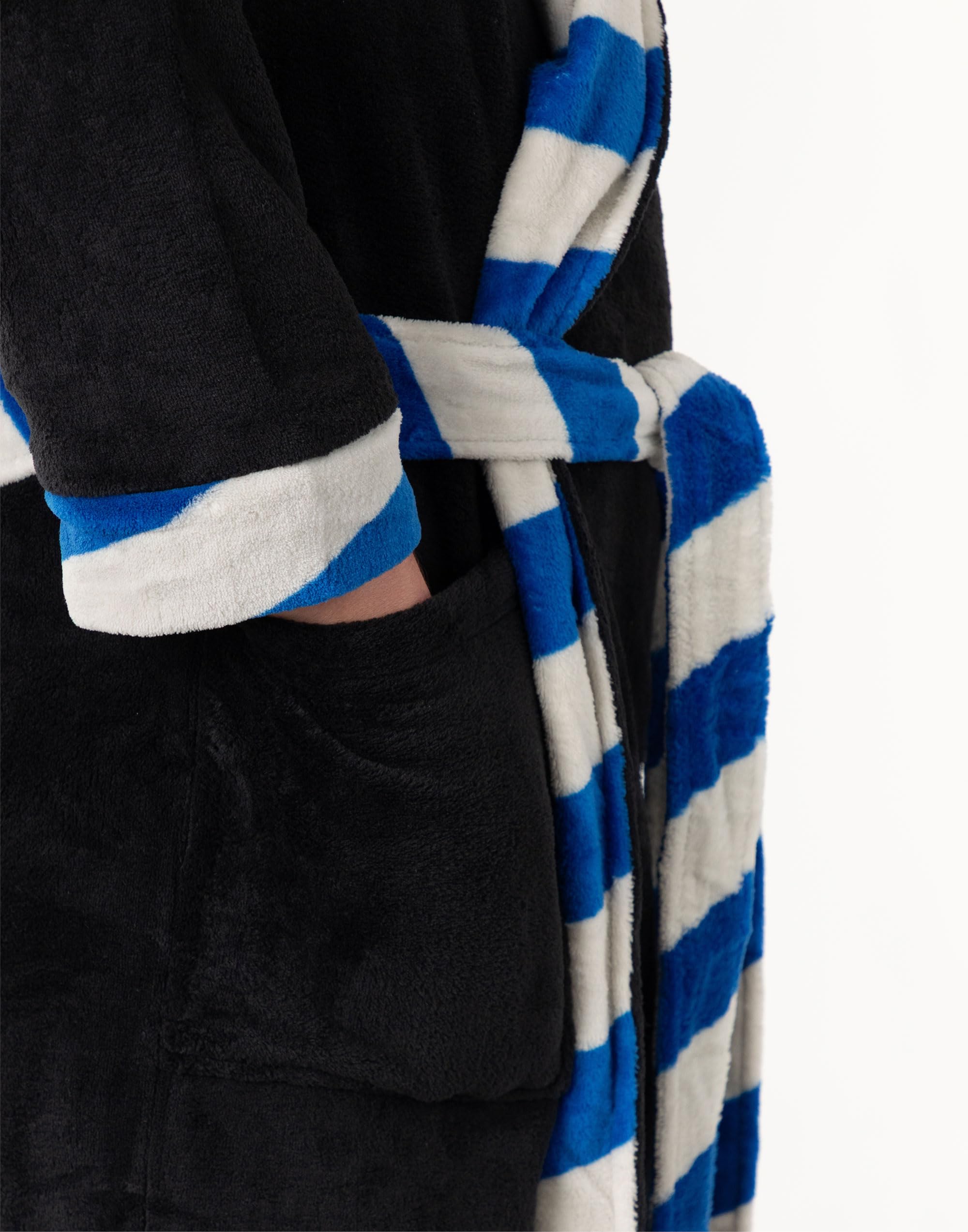 Harry Potter Albornoz unisex con capucha Ravenclaw, negro y azul | Tejido polar suave para relajarse y bañarse | Manga larga con diseño retro a rayas | Merchandising