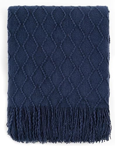 BATTILO HOME Manta decorativa tejida de acrílico azul marino, ligera, suave, con flequillo, para silla, cama, sofá, viaje, pícnic, siesta, adecuada