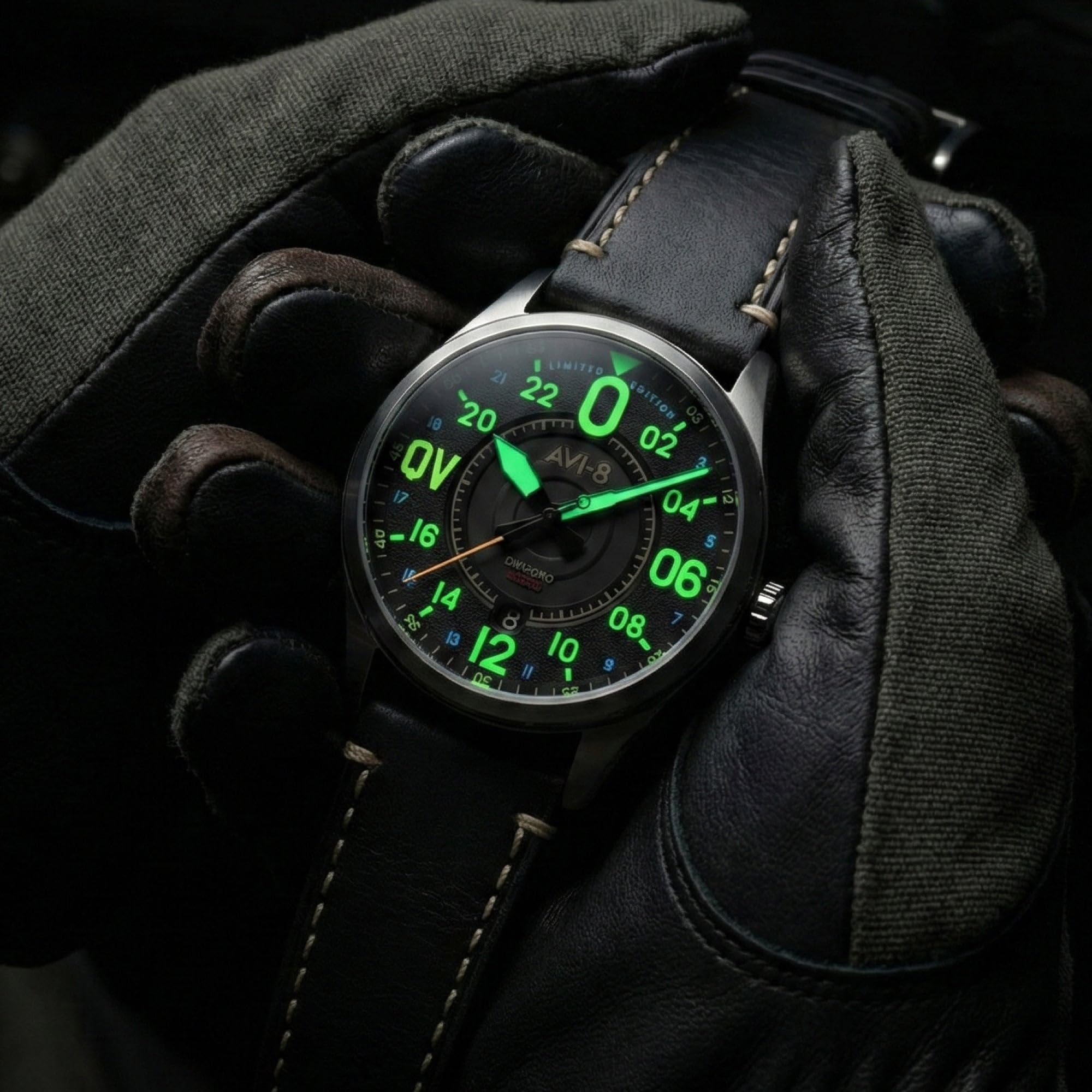AVI-8 Spitfire N3200 Imperial War Museums - Reloj automático de edición limitada de 24 horas para hombre, 42 mm, con correa de piel AV-4149