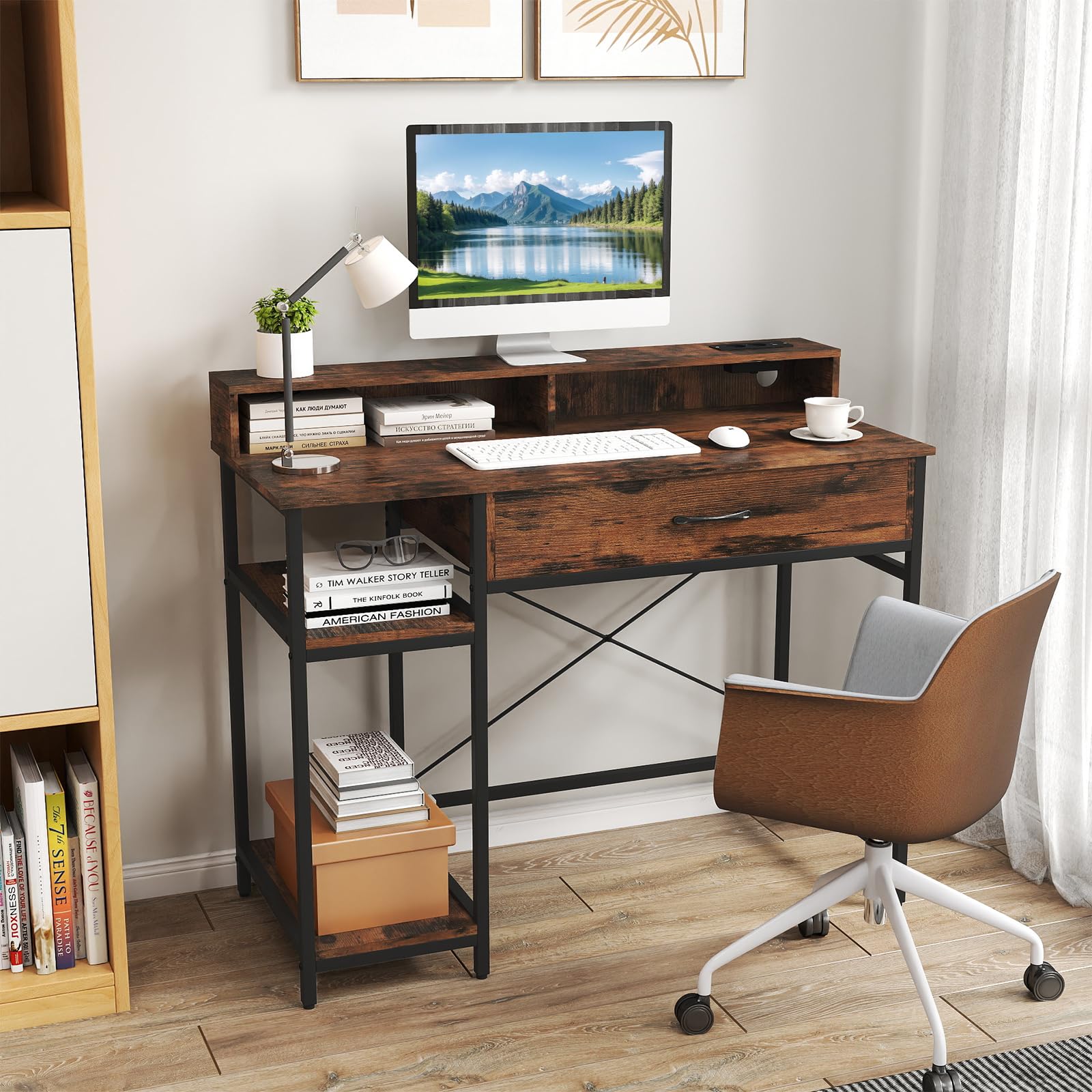GIANTEX Escritorio de Ordenador con Cajón, 2 Estantes Laterales y 2 Cubos Abiertos, Mesa de Trabajo con Soporte de Monitor y Estación de Carga, 106x48x90,5cm, para Oficina, Dormitorio (Marrón)