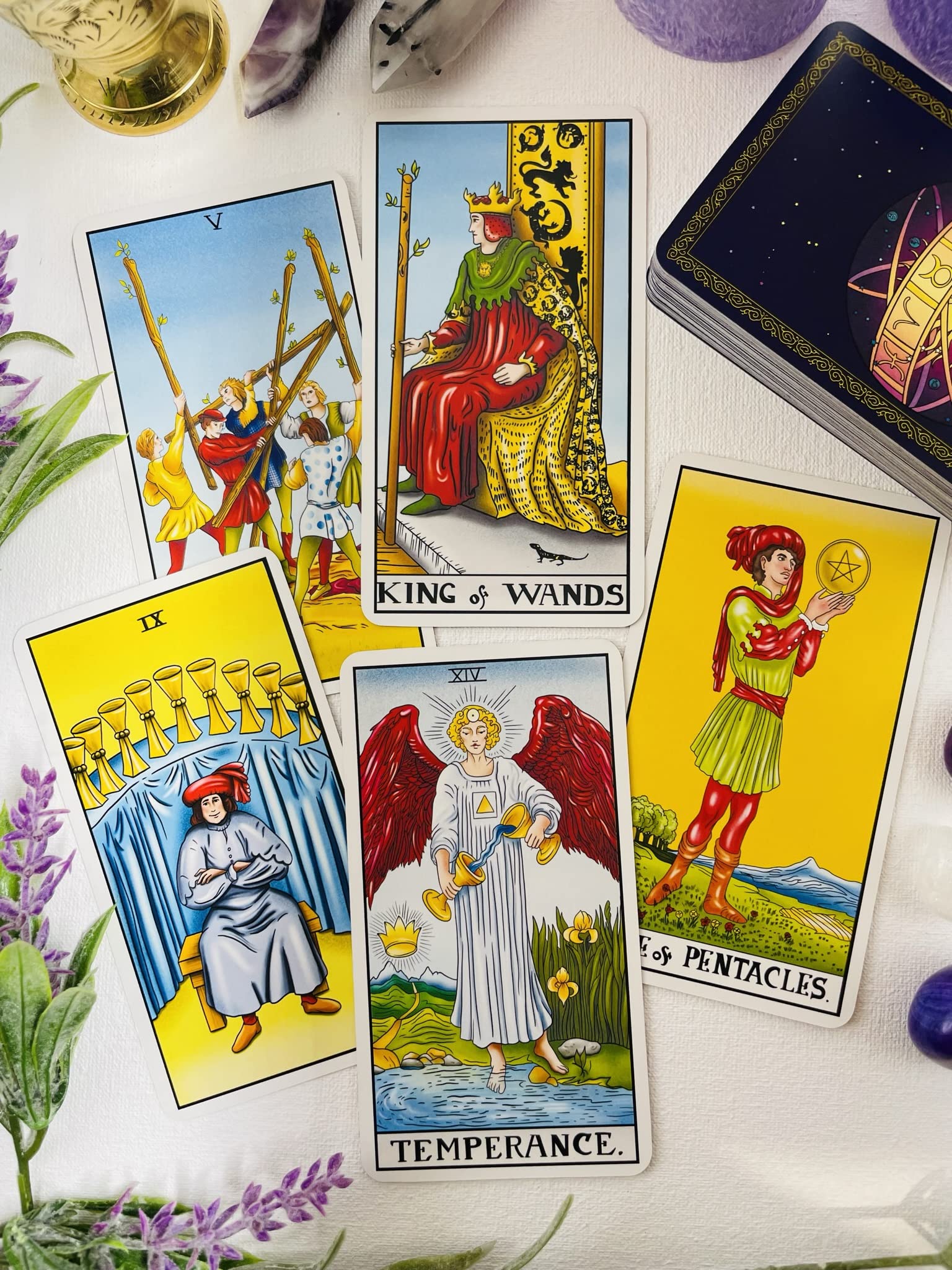 SUNSTELO Cartas de tarot con libro guía – Baraja de tarot de diseño original remasterizado para principiantes y profesionales – Tarjetas de adivinación – Herramientas de adivinación SUNSTELO Cartas de tarot con libro guía – Baraja de tarot de diseño original remasterizado para principiantes y profesionales – Tarjetas de adivinación – Herramientas de adivinación