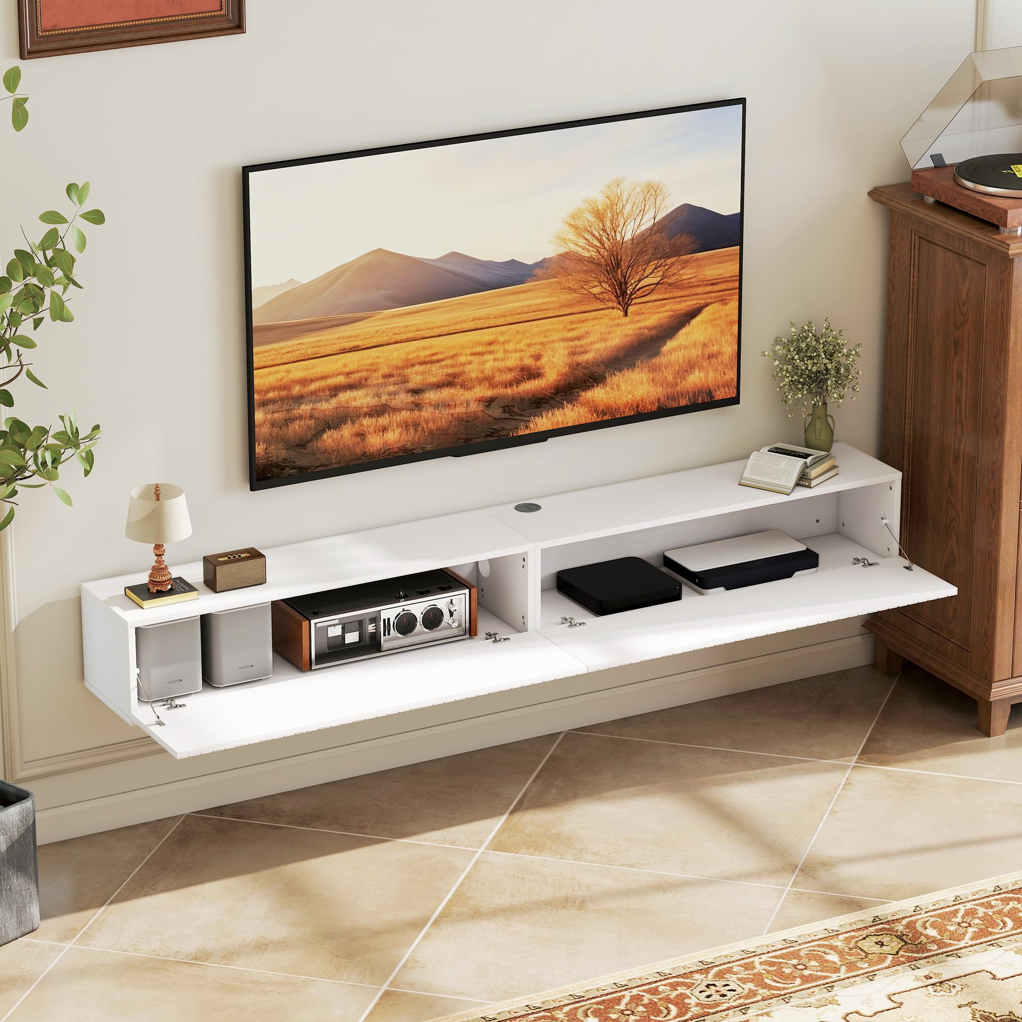 HOMCOM Meuble TV Suspendu 180 cm pour Téléviseur 72 Pouces Blanc | Meuble Télé, 2 Portes Cannelées Rabattables, Banc TV Mural Flottant, Salon, Chambre à Coucher