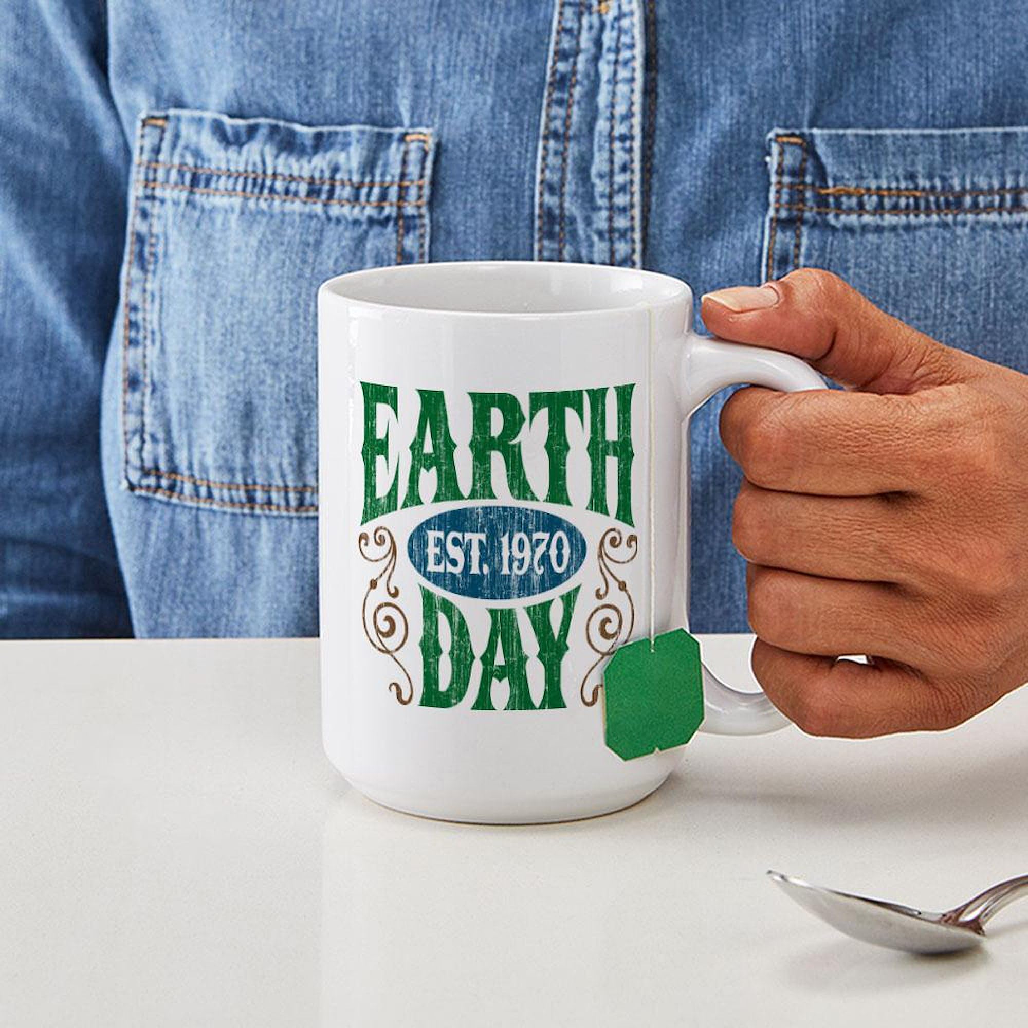 22 oz travel coffee mug handle Get Crackin 22oz Travel Mug with Handle – Sidekicks Ptown