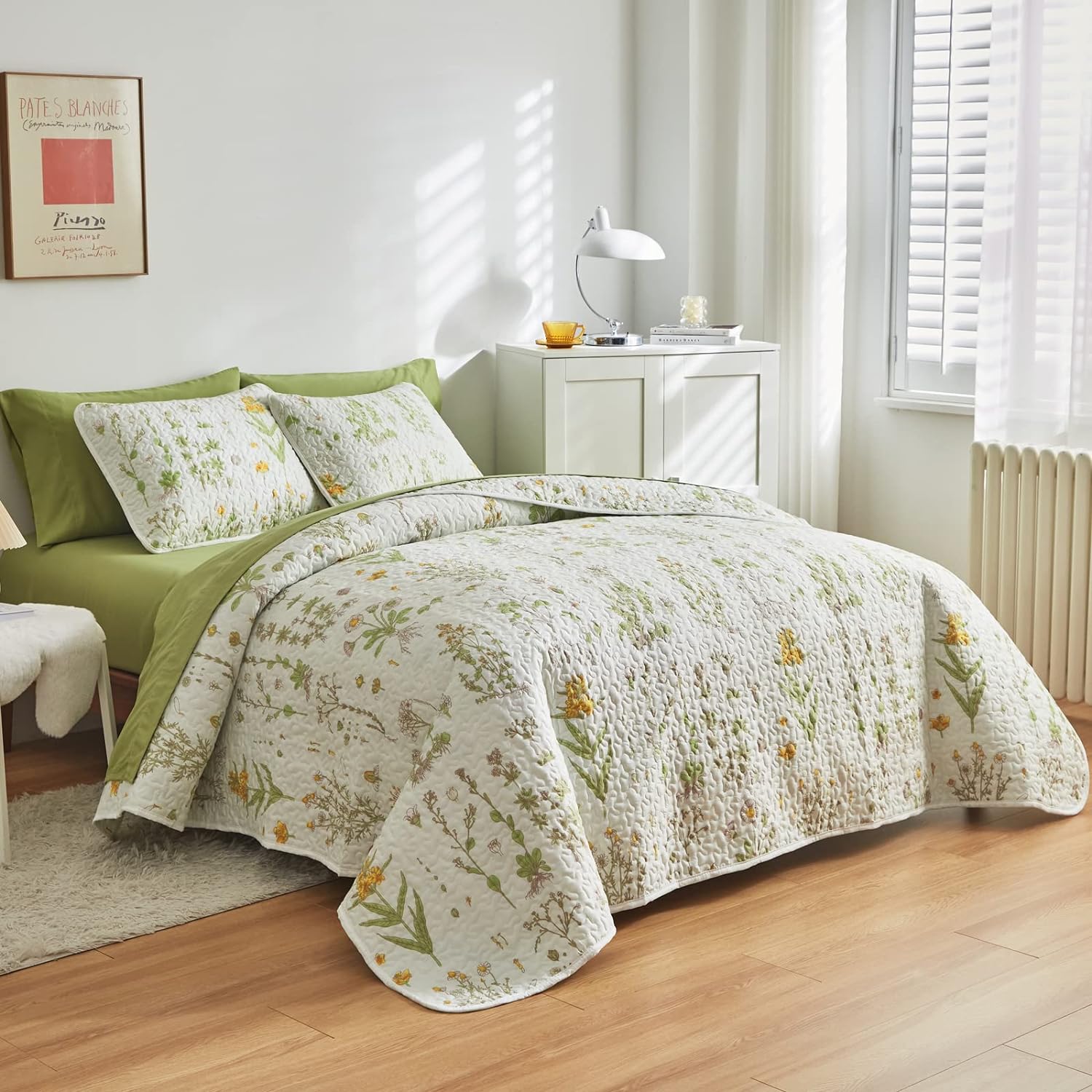 Joyreap 2 Pieces Reversible Quilt Set, Smooth Soft Microfiber Quilt, Yellow Flowers Green Leaves Botanical Design, Bedspread Bed Cover for All Season, 1 Quilt n 1 Pillow Sham (Twin, 68x86 inches) Botanical 02 Twin (68"x86", 1 Quilt+1 Pillow Sham)