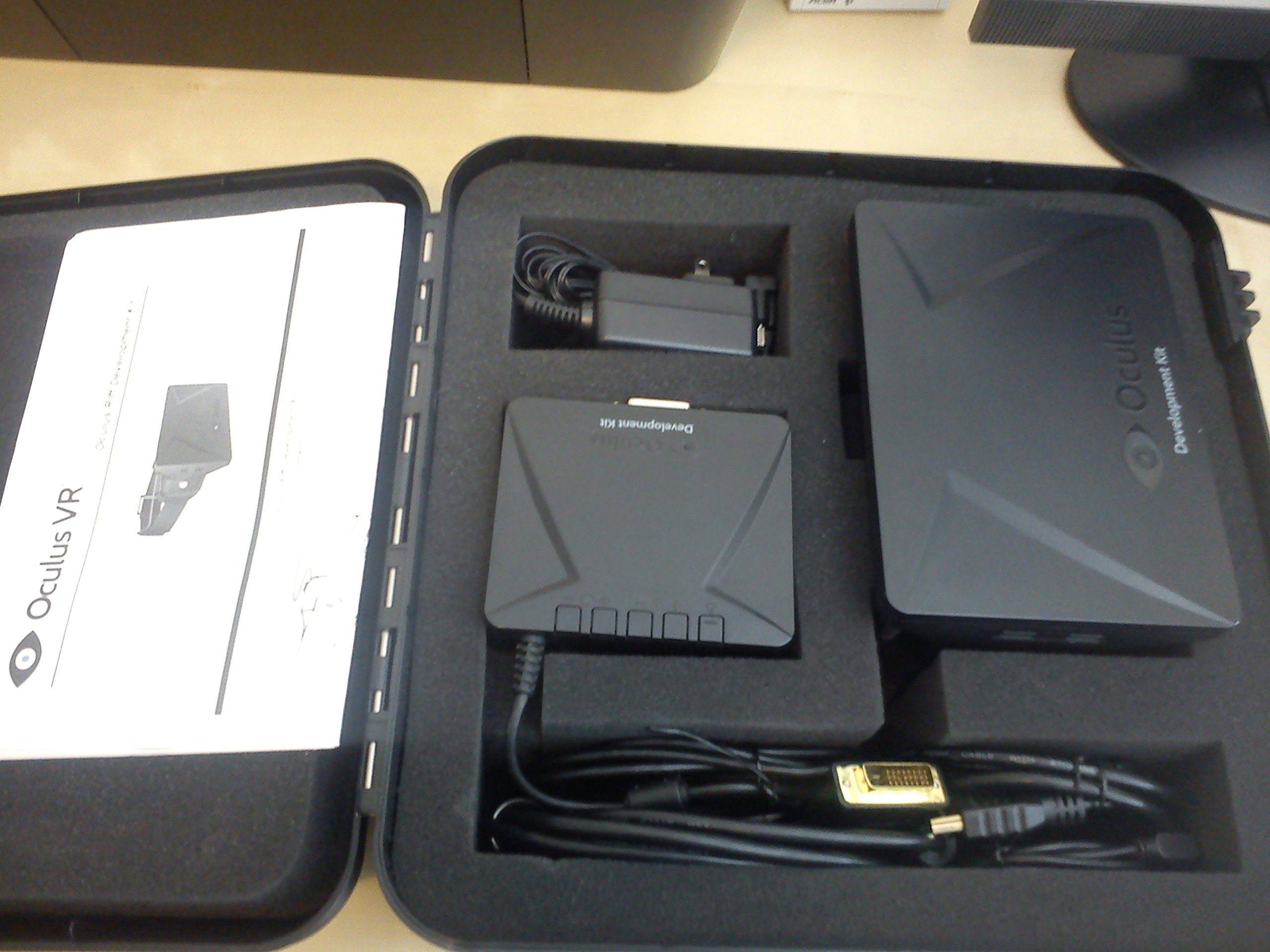 Oculus Rift Virtual Reality Headset Developers Kit Dk1