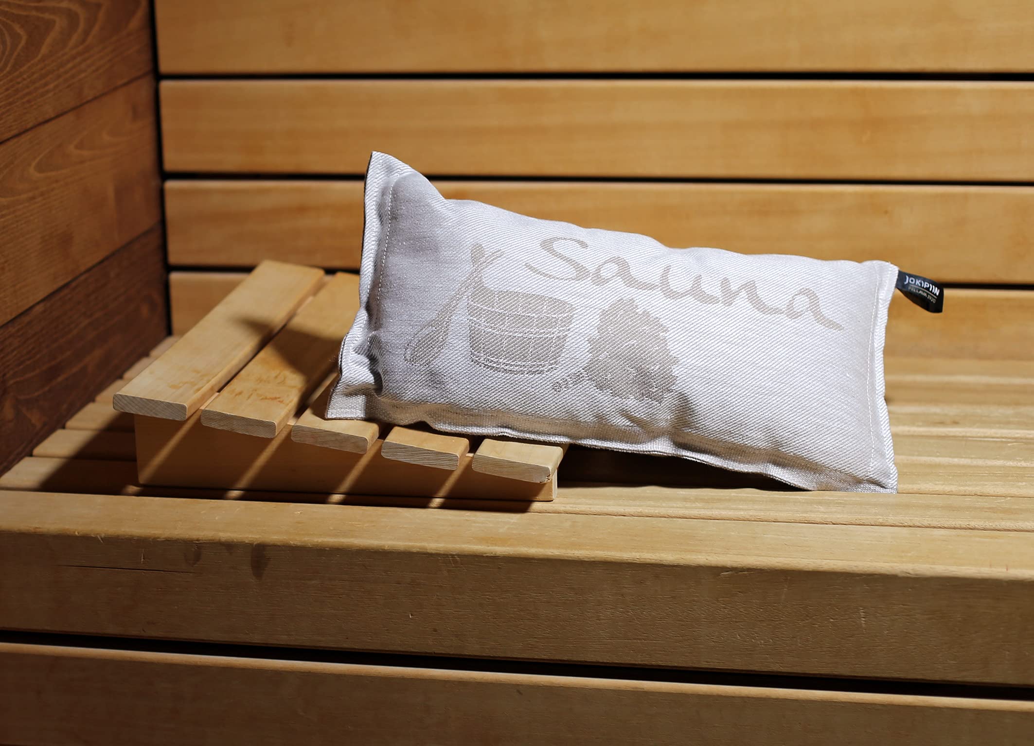 JOKIPIIN | 1 x Lieblings-Saunakissen Reisekissen | Design: Sauna | Maße: 40 x 22 cm, Leinen/Baumwolle | schadstoffgeprüft Ökotex 100 | Made in Finnland (Beige/Weiß)