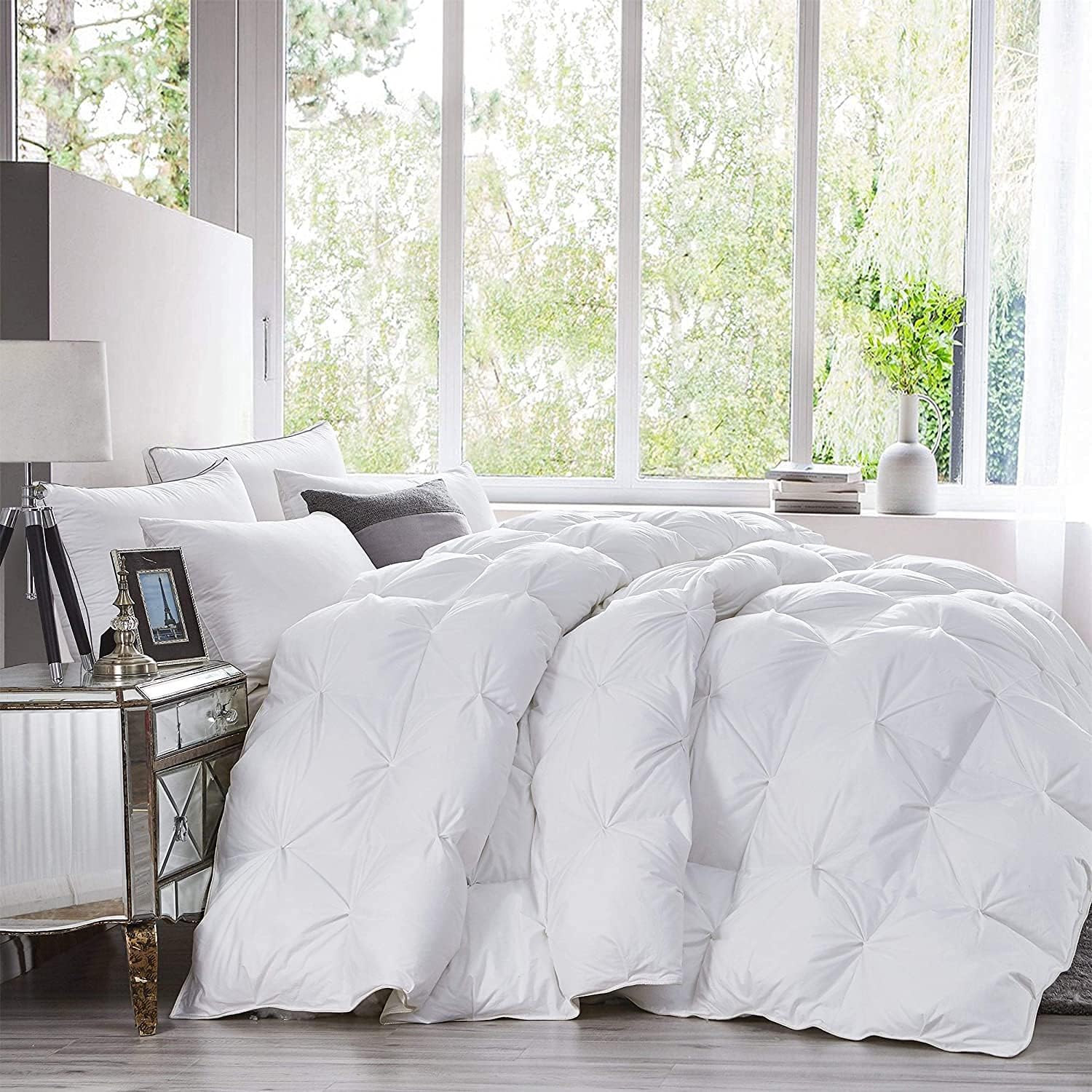Luxurious King/California King Goose Down Comforter, UNIQUE