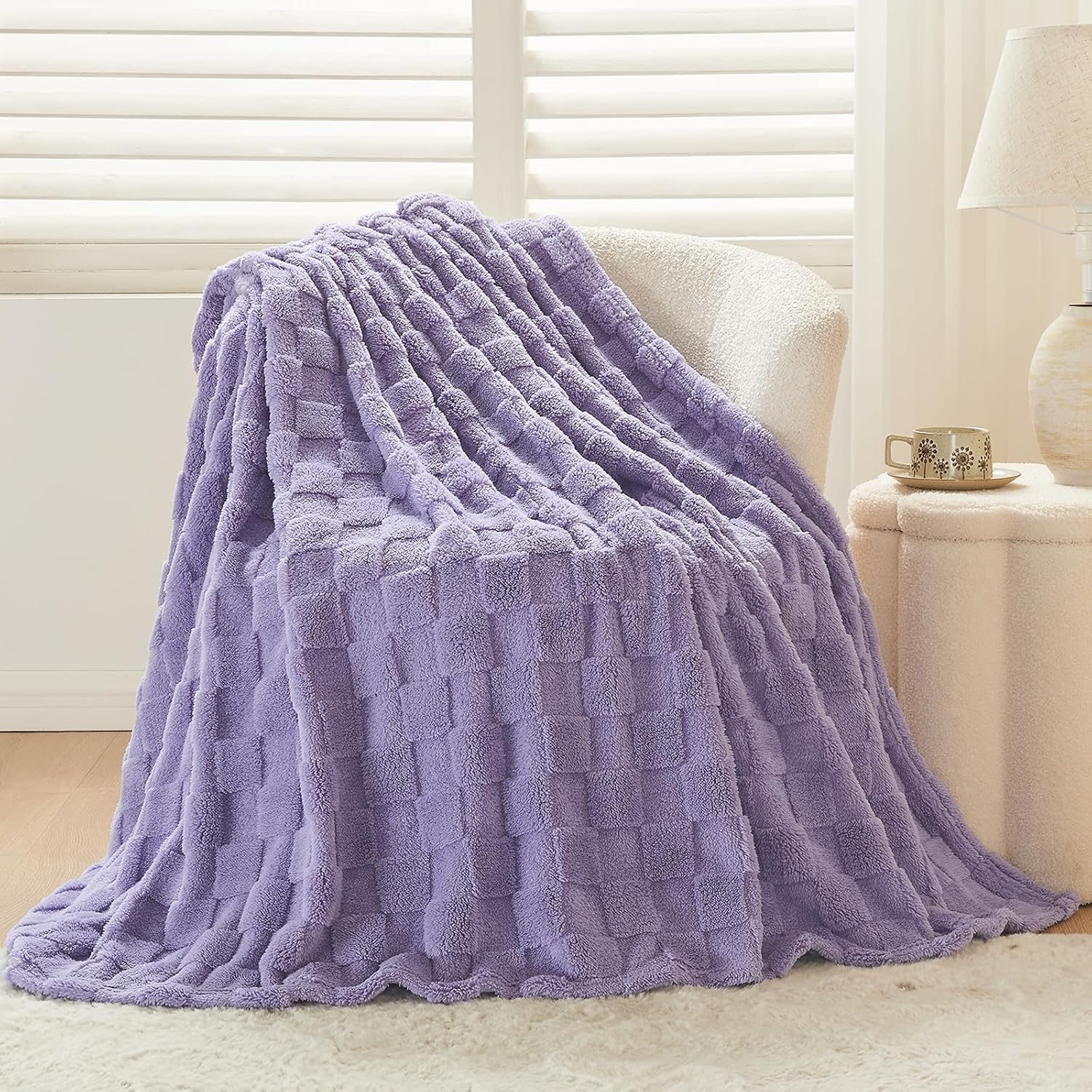 NEWCOSPLAY Super Soft Twin Blanket Lavender Premium Silky Flannel Fleece 3D Checkered Lightweight Bed Blanket All Season Use (Lavender Checkered, Twin(60"x80")) - Image 4