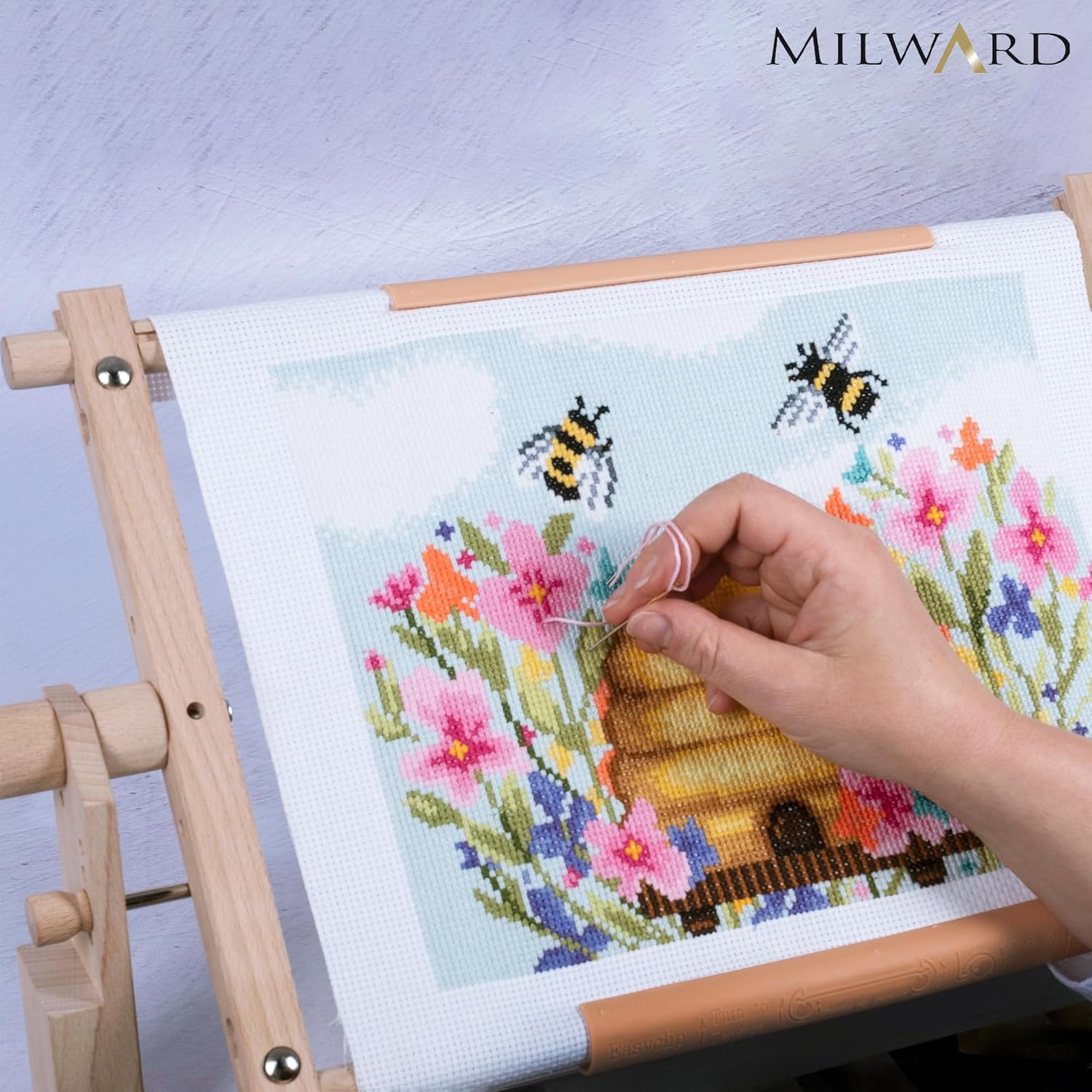 Milward Rotating Tapestry Frame – 45.7 x 30.5cm (18 x 12”) Clip On Scroll Frame for Embroidery, Cross Stitch, Needlework, Quilting – Beech Wood