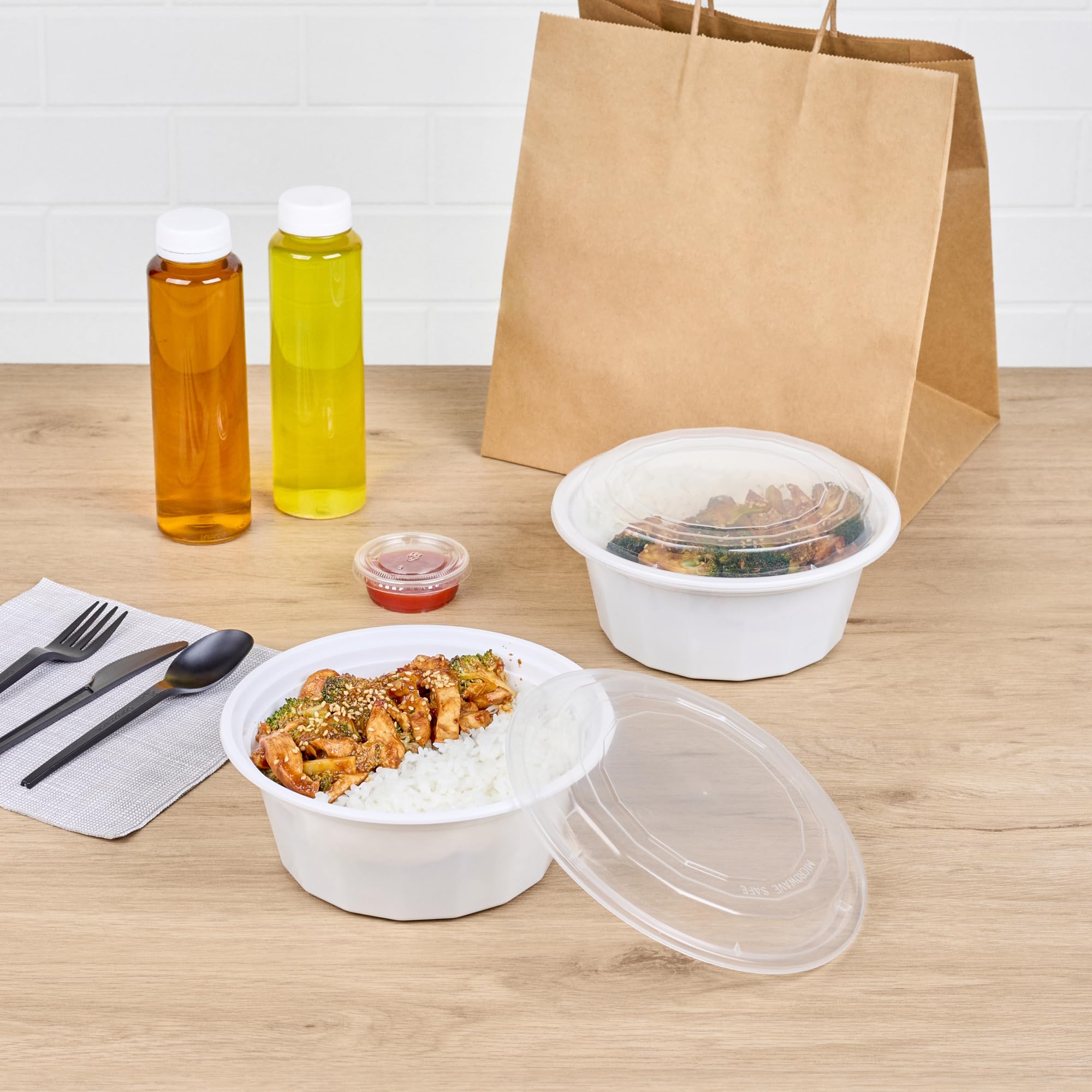 Restaurantware 100 Count Asporto Microwavable Collection Round PP To Go Box with Clear Lid