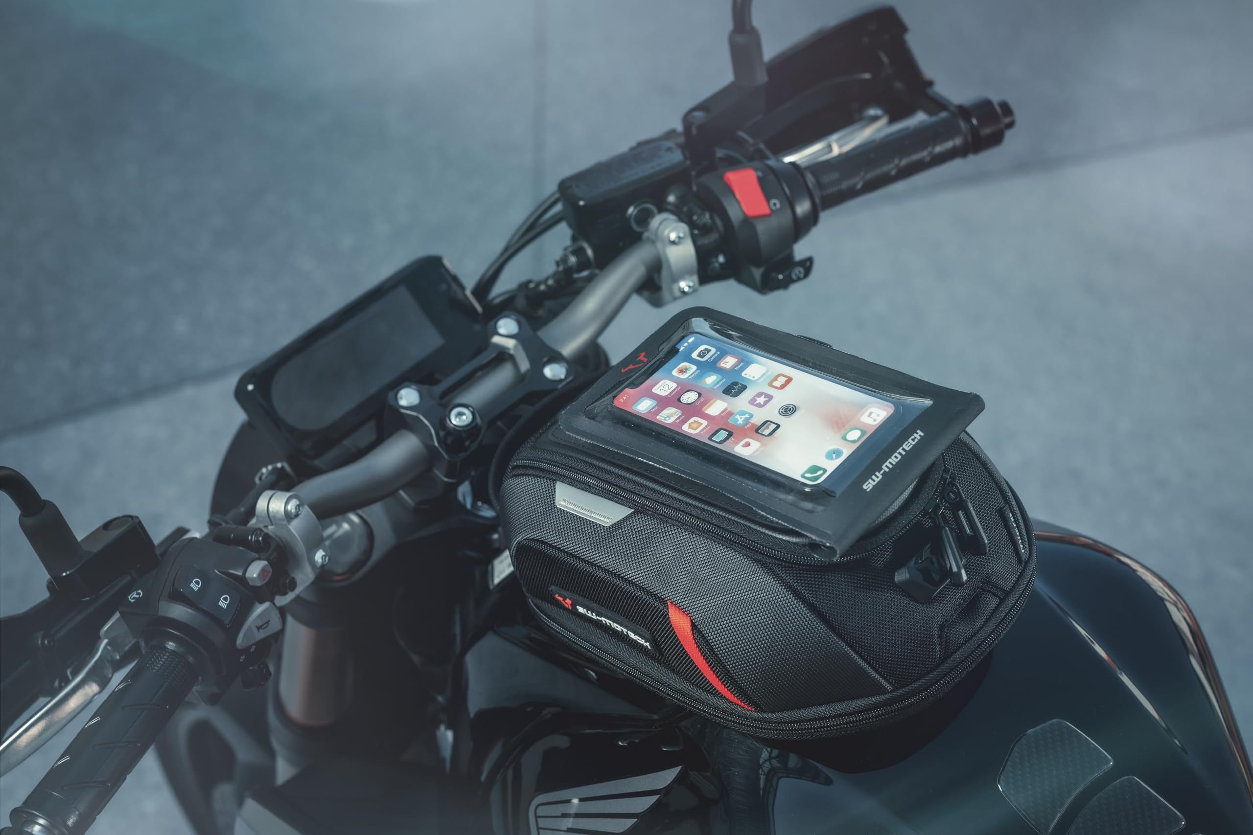 SW-Motech Sac étanche pour Smartphone - Accessoire Molle pour Sacs à Dos de réservoir Pro - Noir